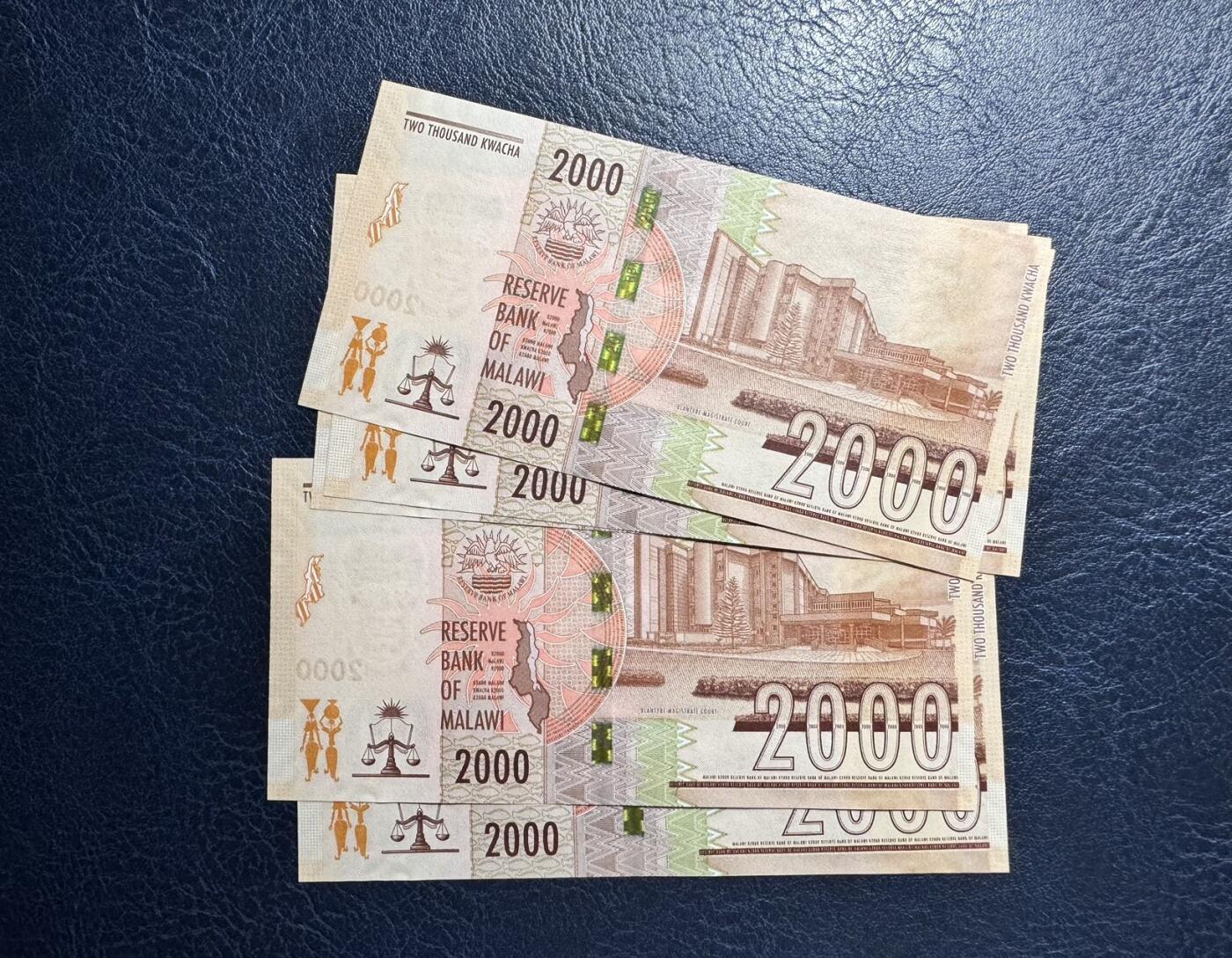 收藏联盟Quantum Auction 第360期拍卖  马拉维2022年2000克瓦查5张 品相全新UNC 布兰太尔地方法院
