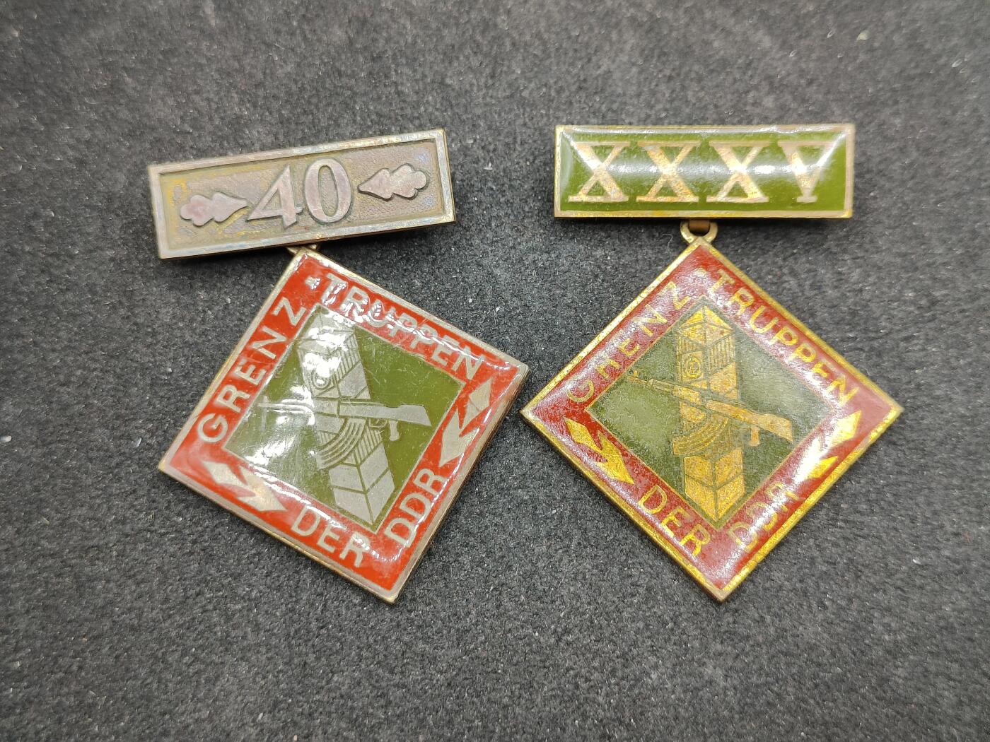 全场0元起拍 第173期 咸鱼国勋章拍卖专场 7月14日（周日）下午6：00开始 东德人民军边防35-40周年纪念章两个