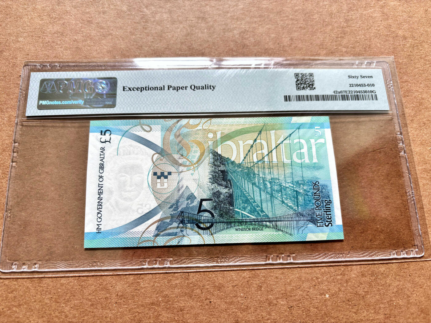 【Blue Auction】✨世界纸币精拍第503期【精】 【111豹子号 倒置号】直布罗陀 2020年5镑 PMG67EPQ 高分 女王