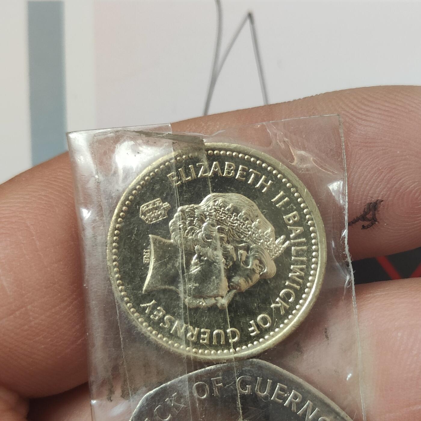 英雄古币捡漏专场第一期无押金可累计捡漏，全场50包邮，偏远地区除外。 更西岛一套元光币。
