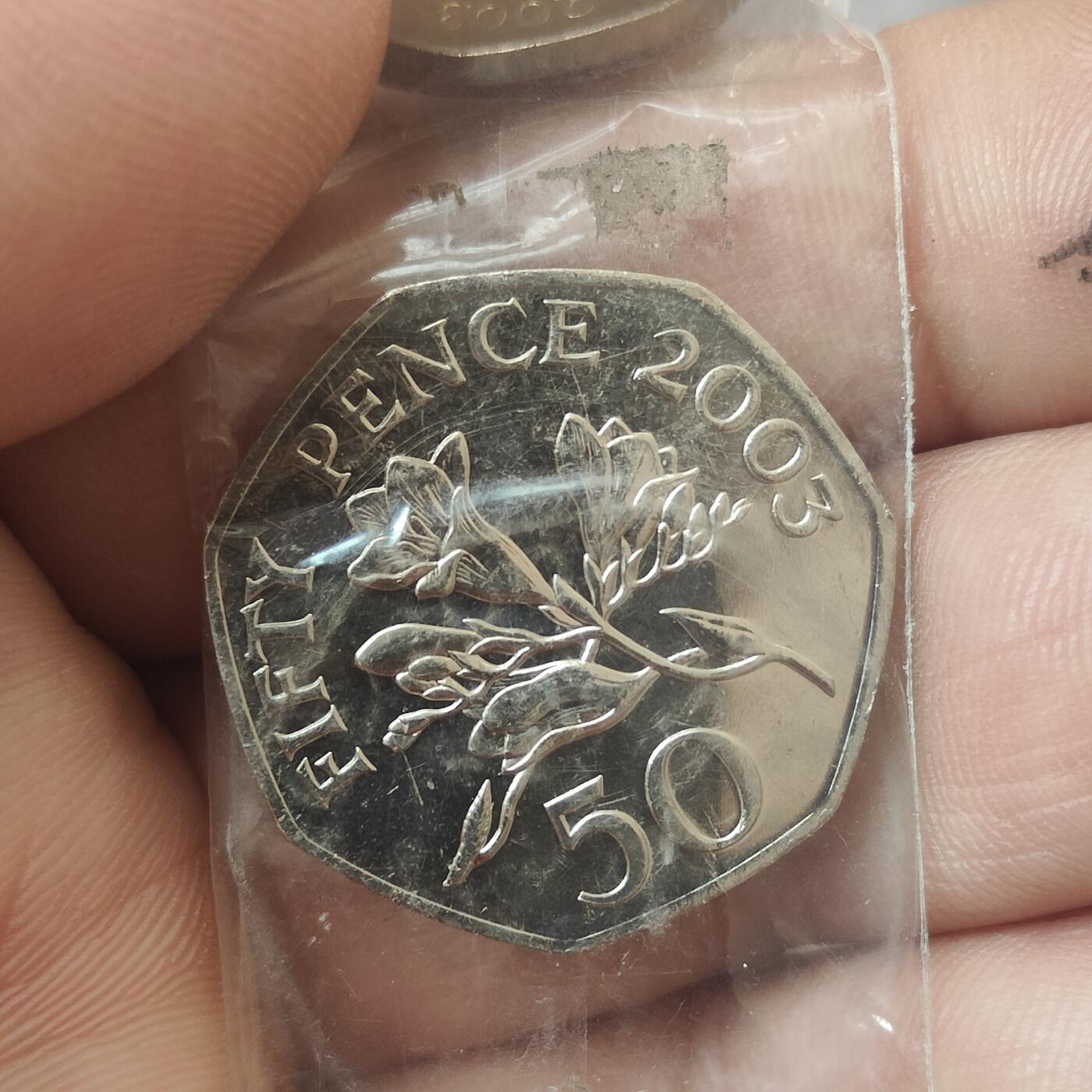 英雄古币捡漏专场第一期无押金可累计捡漏，全场50包邮，偏远地区除外。 更西岛一套元光币。