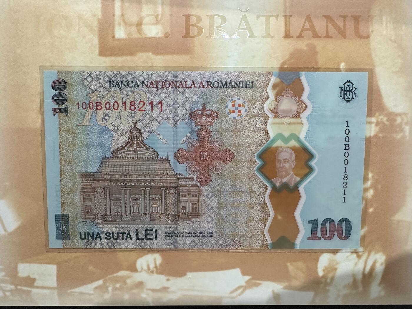 《外钞收藏家》第三百九十七期 2019年罗马尼亚100 全新UNC 原装册子 无47 超靓号