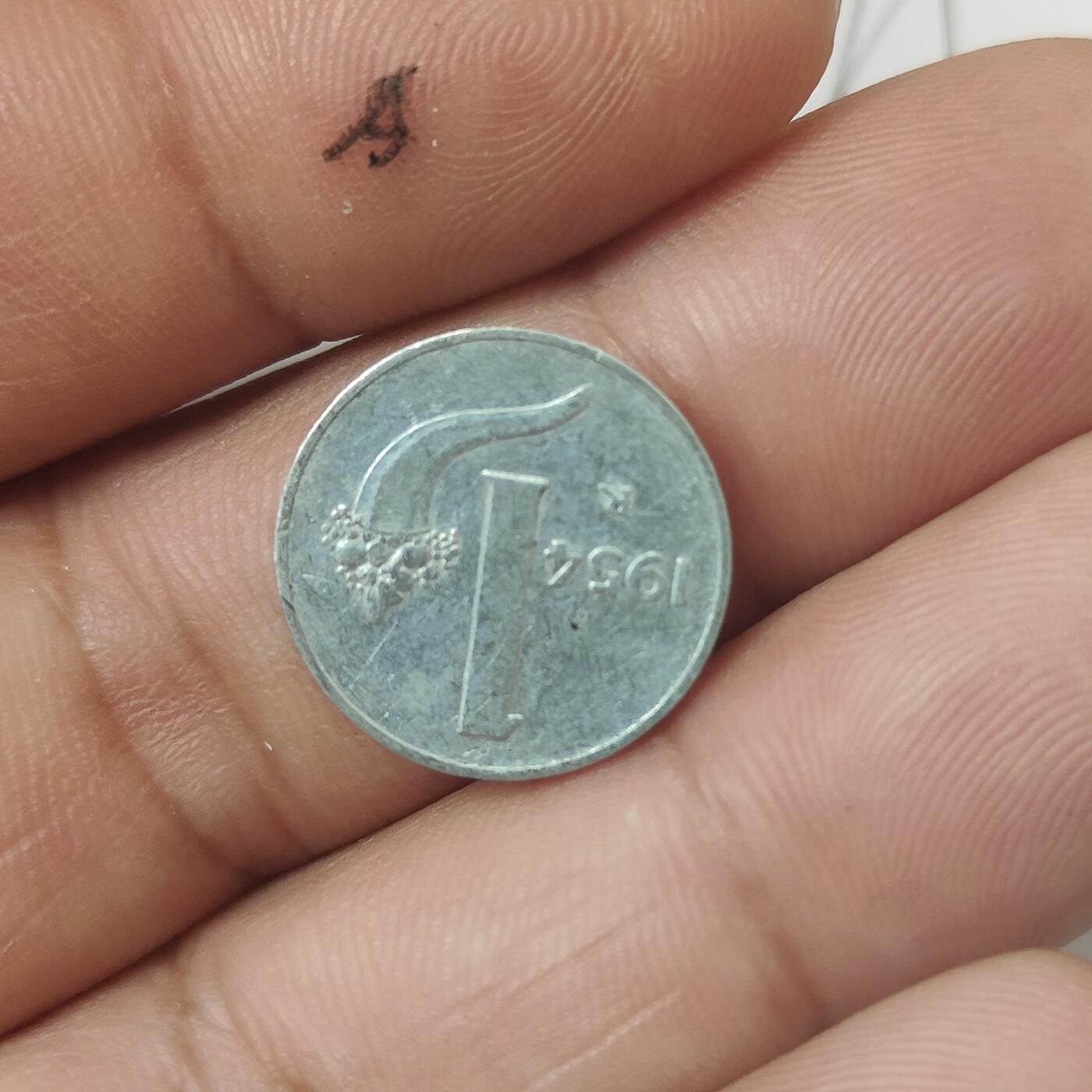 英雄古币捡漏专场第一期无押金可累计捡漏，全场50包邮，偏远地区除外。 1954年意大利