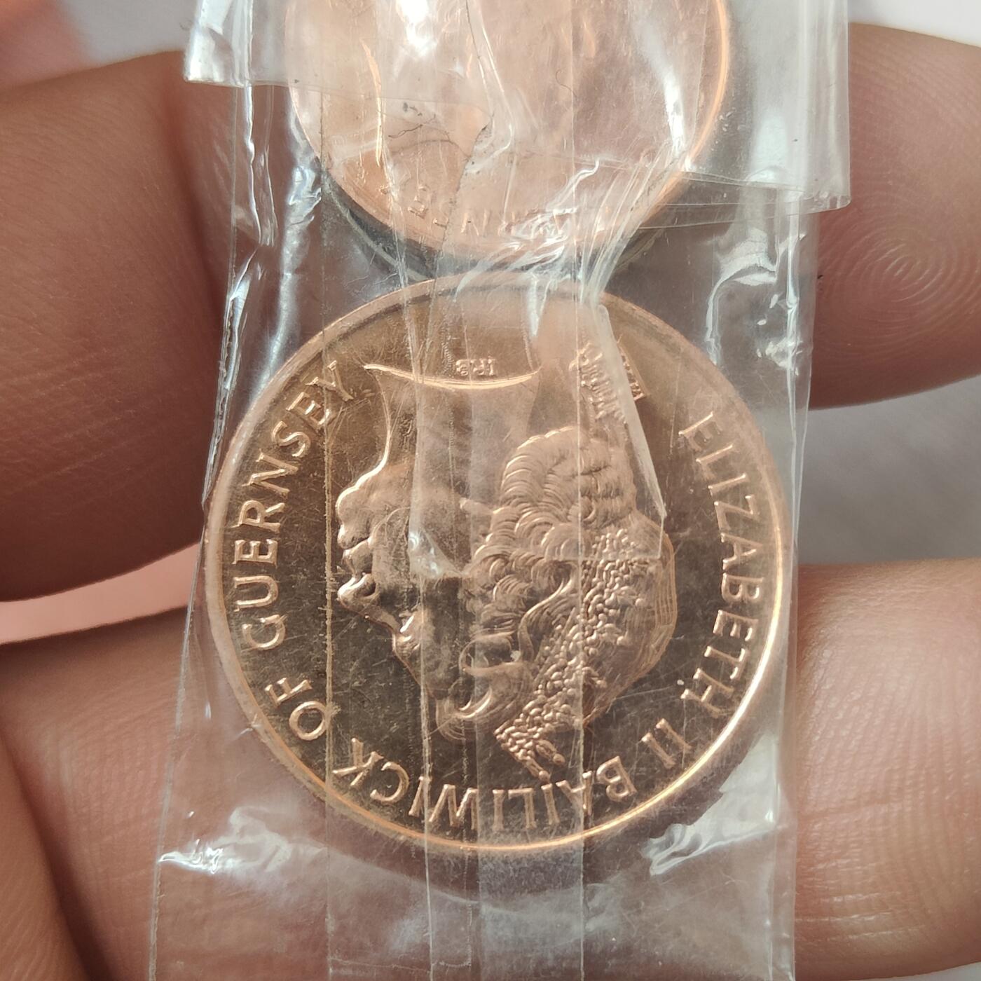 英雄古币捡漏专场第一期无押金可累计捡漏，全场50包邮，偏远地区除外。 更西岛一套元光币。