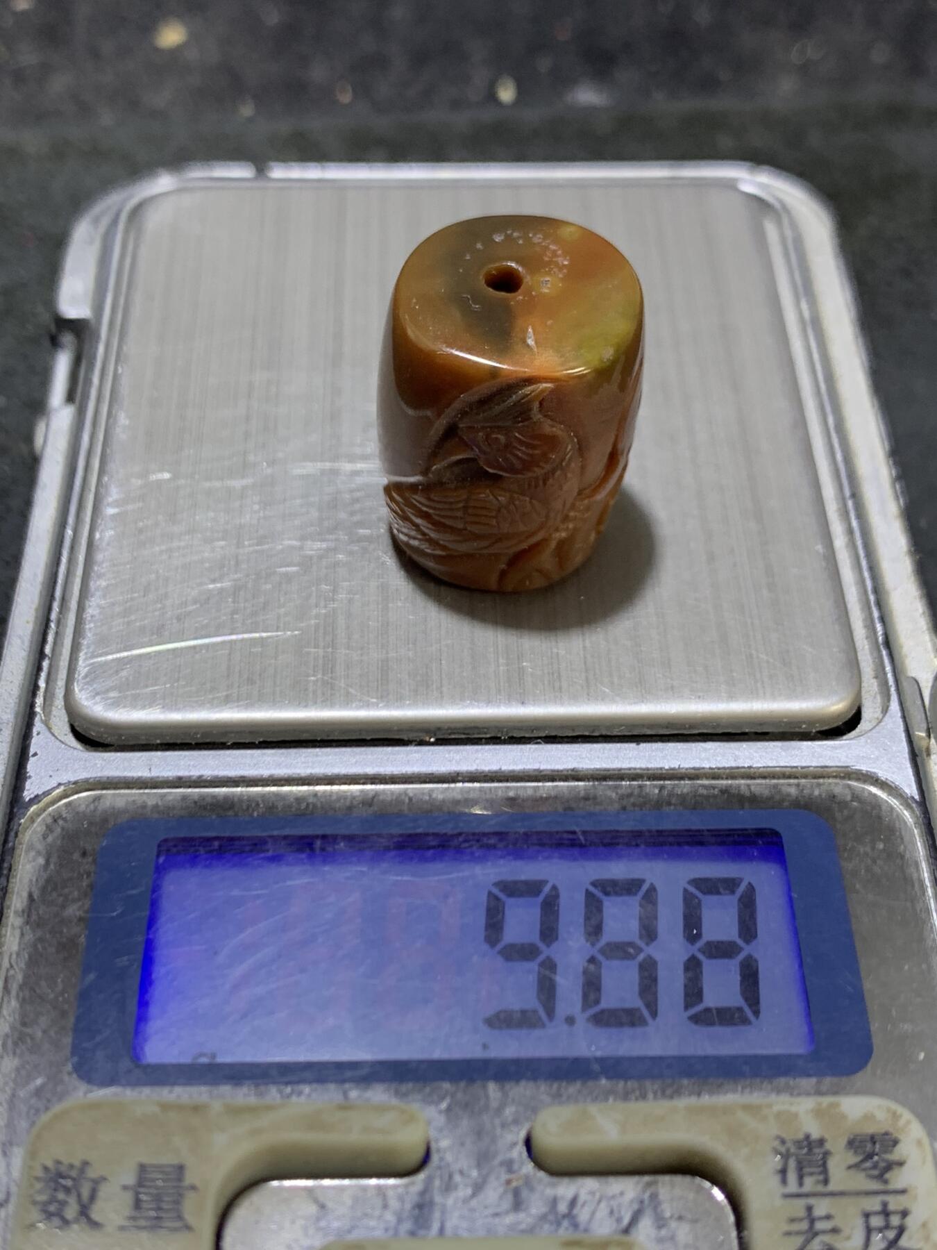 精美亚光战国红玛瑙手工俏色巧雕喜上眉梢桶珠一个，
