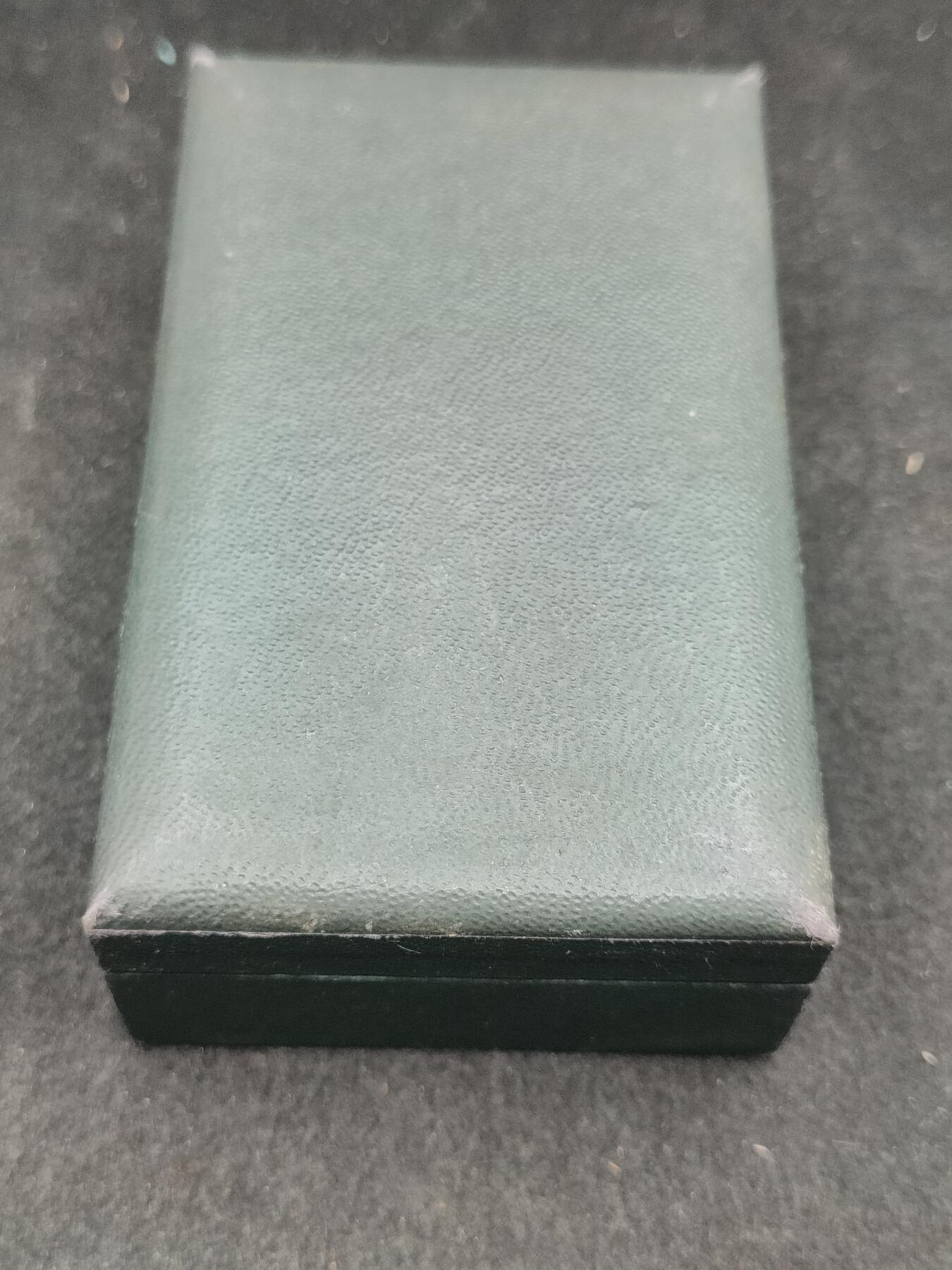 全场0元起拍 第174期 咸鱼国勋章拍卖专场 7月17日（周三）下午6：00开始 日本赤十字终身社员章银制带盒略