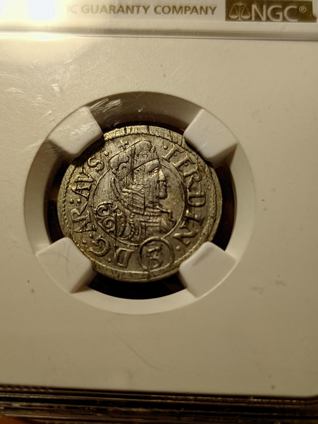 第17回:最后一期应有尽有，金币银币铜币（全场包邮） NGC-AU53亚军分，比这个高分的仅仅一枚，神罗皇帝斐迪南一世的儿子，斐迪南身穿板甲戴有王冠，右手持权杖左手持剑。
