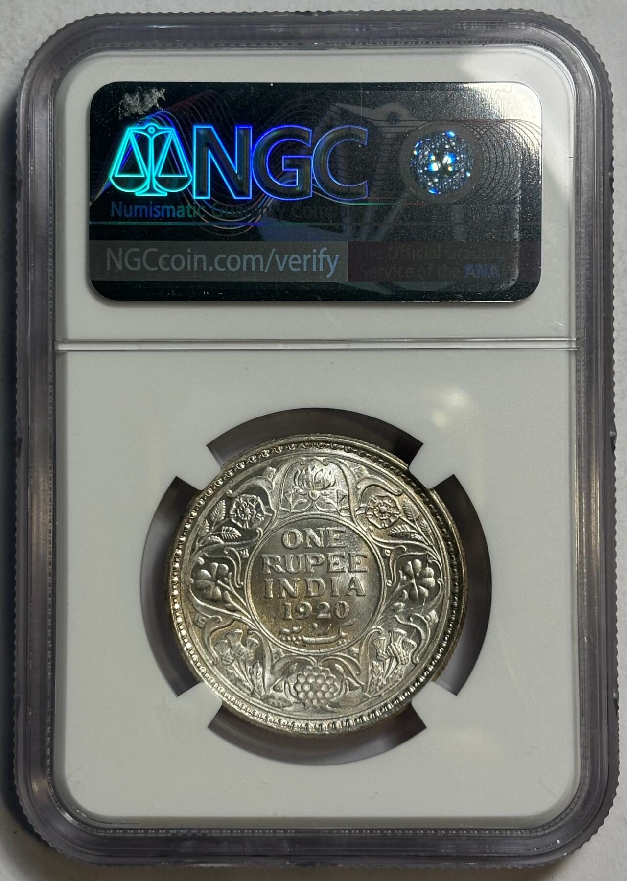 紫瑗钱币——第440期 英属印度 1920年 C版 乔治五世 1卢比 银币 NGC MS61