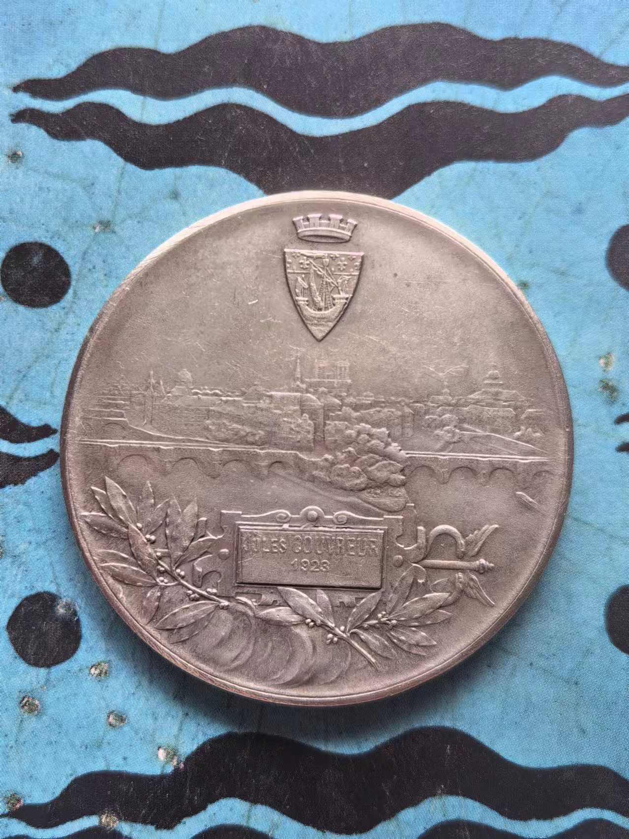 法国巴黎商会银章，roty作品，直径5cm 收件人为巴黎玻璃和化学品贸易商 此章稀有度较高