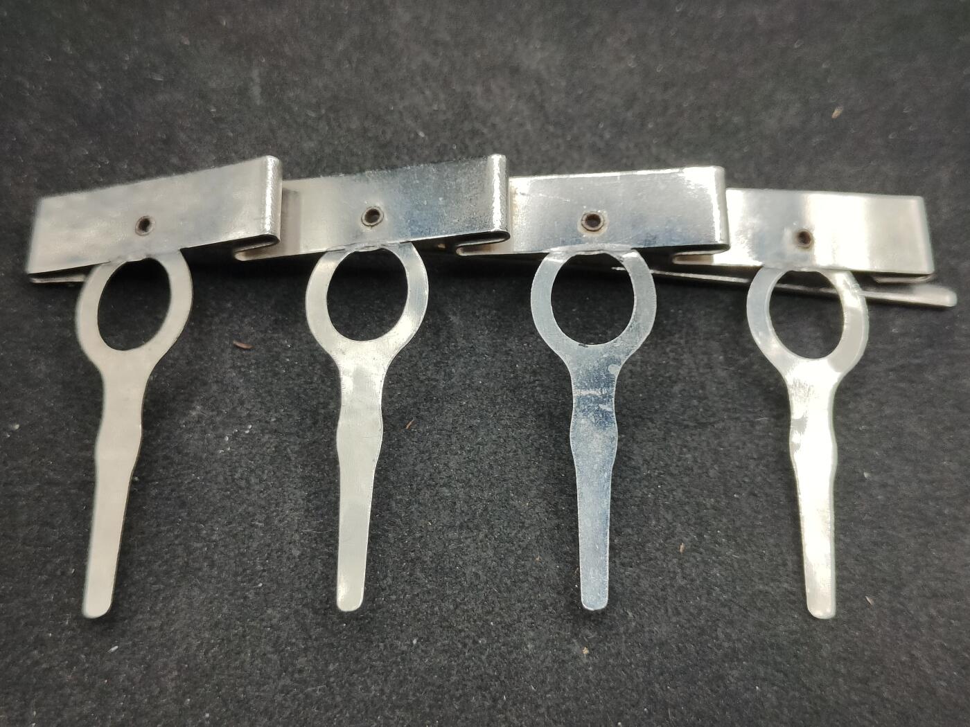 全场0元起拍 第174期 咸鱼国勋章拍卖专场 7月17日（周三）下午6：00开始 日本战时 钢质四连挂