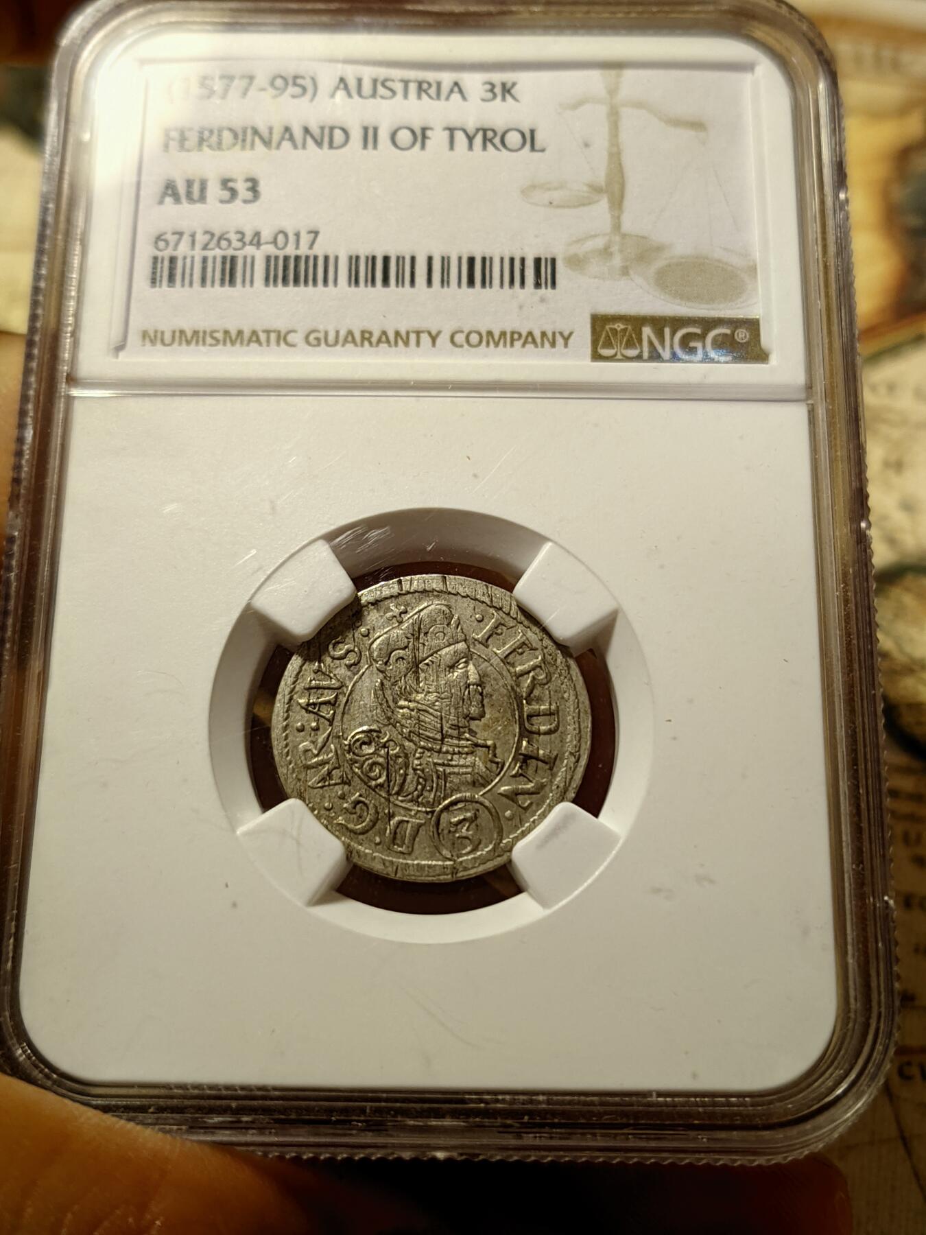 第17回:最后一期应有尽有，金币银币铜币（全场包邮） NGC-AU53亚军分，比这个高分的仅仅一枚，神罗皇帝斐迪南一世的儿子，斐迪南身穿板甲戴有王冠，右手持权杖左手持剑。