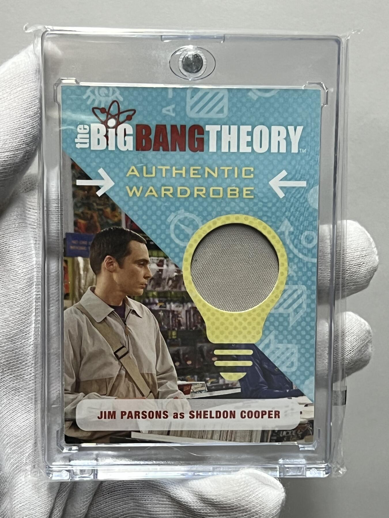 零元拍：绝版生活大爆炸实物卡一套！每张含七位主角剧中亲穿衣物切片一枚，早已绝版凑套难得，全是回忆，收藏佳品！