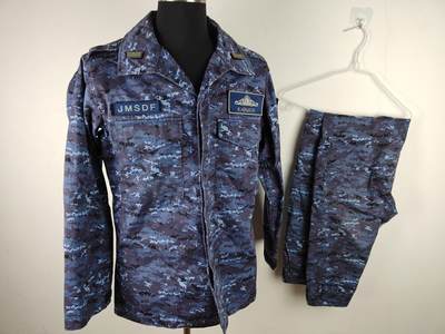 全场0元起拍 第174期 咸鱼国勋章拍卖专场 7月17日（周三）下午6：00开始 - S&G第一版复刻 海自洋上迷彩7a一套 带二尉銜名牌 自卫舰旗臂章  胸围108 肩宽44 衣长72 袖长60 腰围82 裤长105