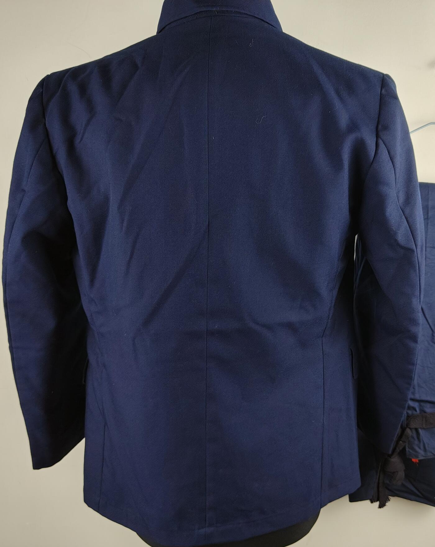 全场0元起拍 第174期 咸鱼国勋章拍卖专场 7月17日（周三）下午6：00开始 日本国铁闭领常服 无裤子  领围42 肩宽44 胸围100 衣长68 袖长55