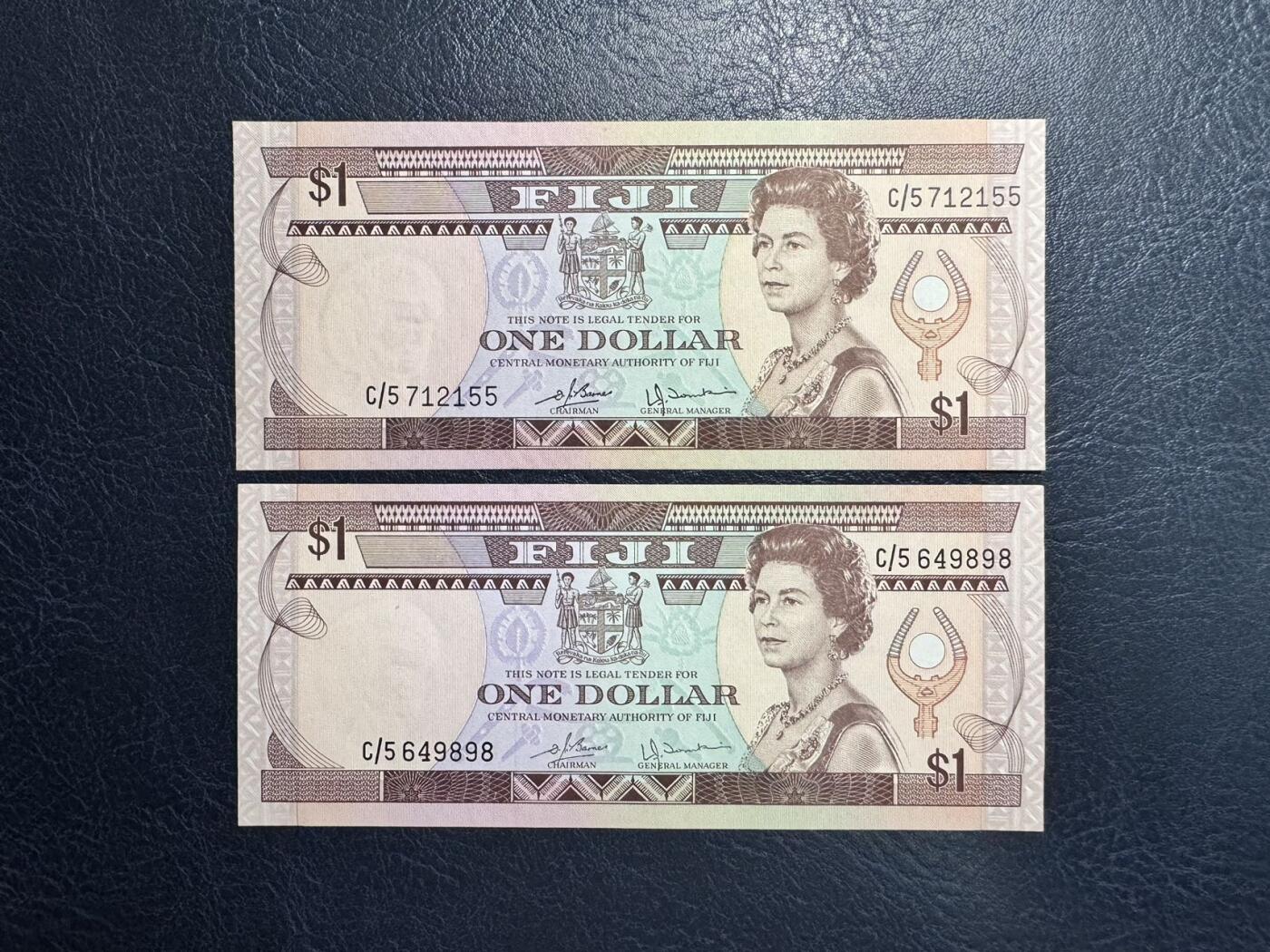 收藏联盟Quantum Auction 第361期拍卖  斐济1980年1元两张 品相UNC 边角轻微压痕