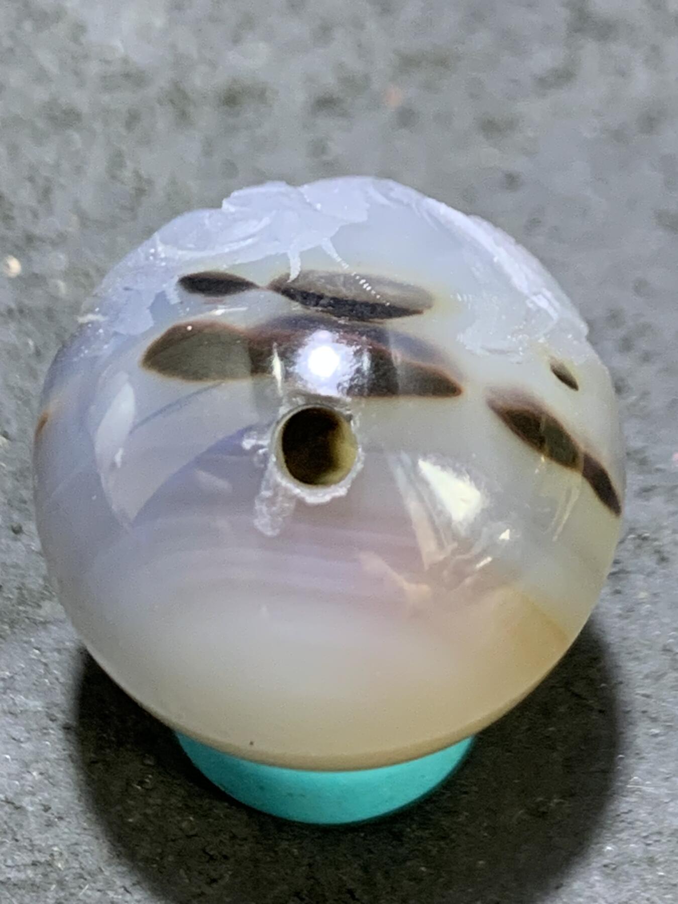 精美亚光高玉化巴西玛瑙手工俏色巧雕花开见佛2.0圆珠一个，