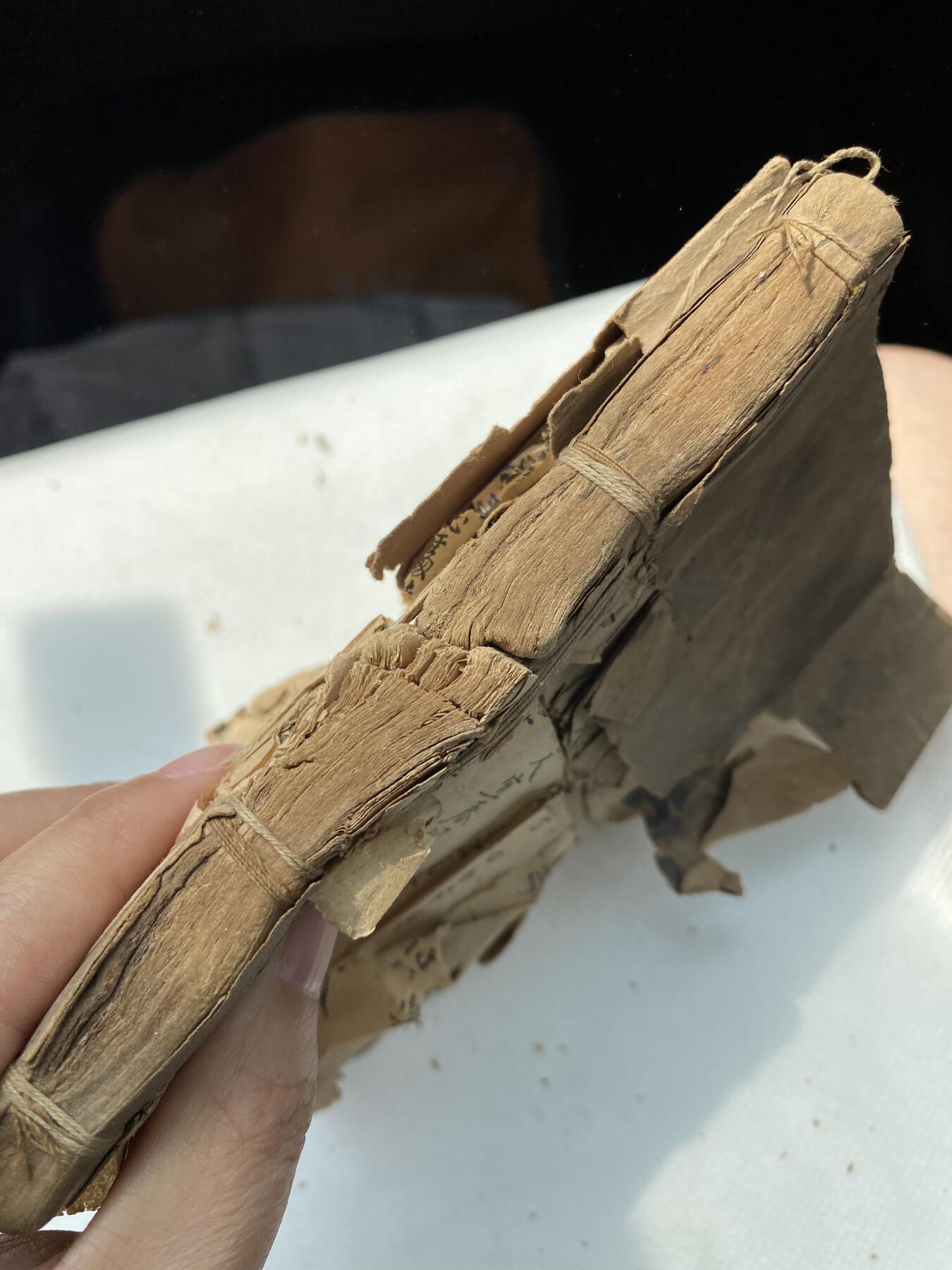 手抄老药方一本，尺寸13.8*10厘米，包含很多方子，品差特价300包快递