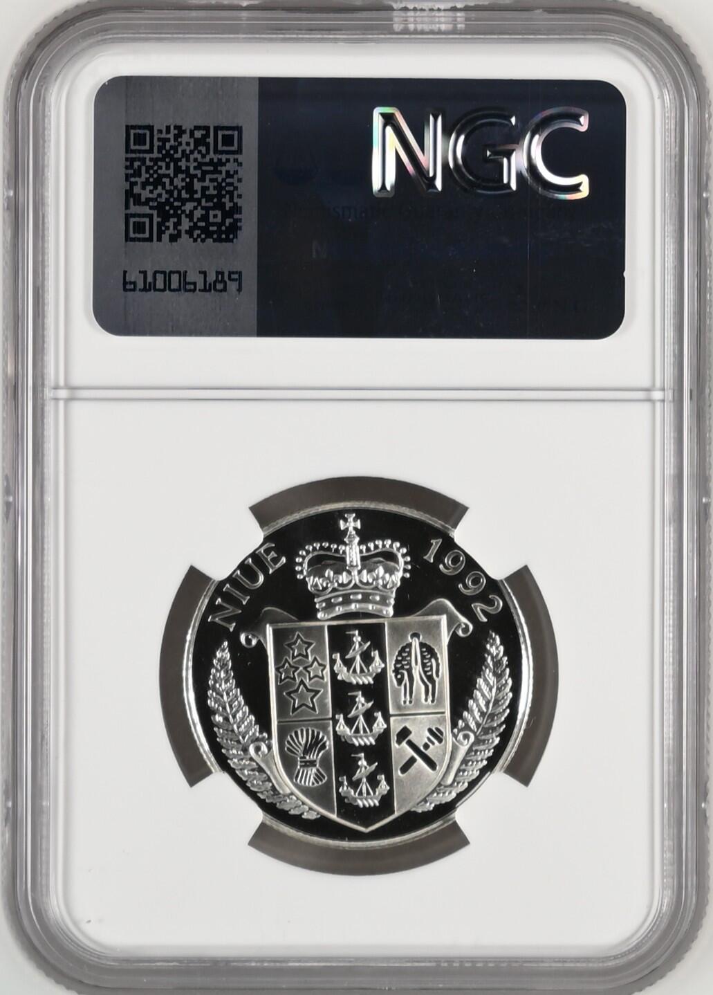长老汇龙年精选第八场拍卖 1992 纽埃人类首次登月5元精制银币，NGC PF68UC，更高4枚