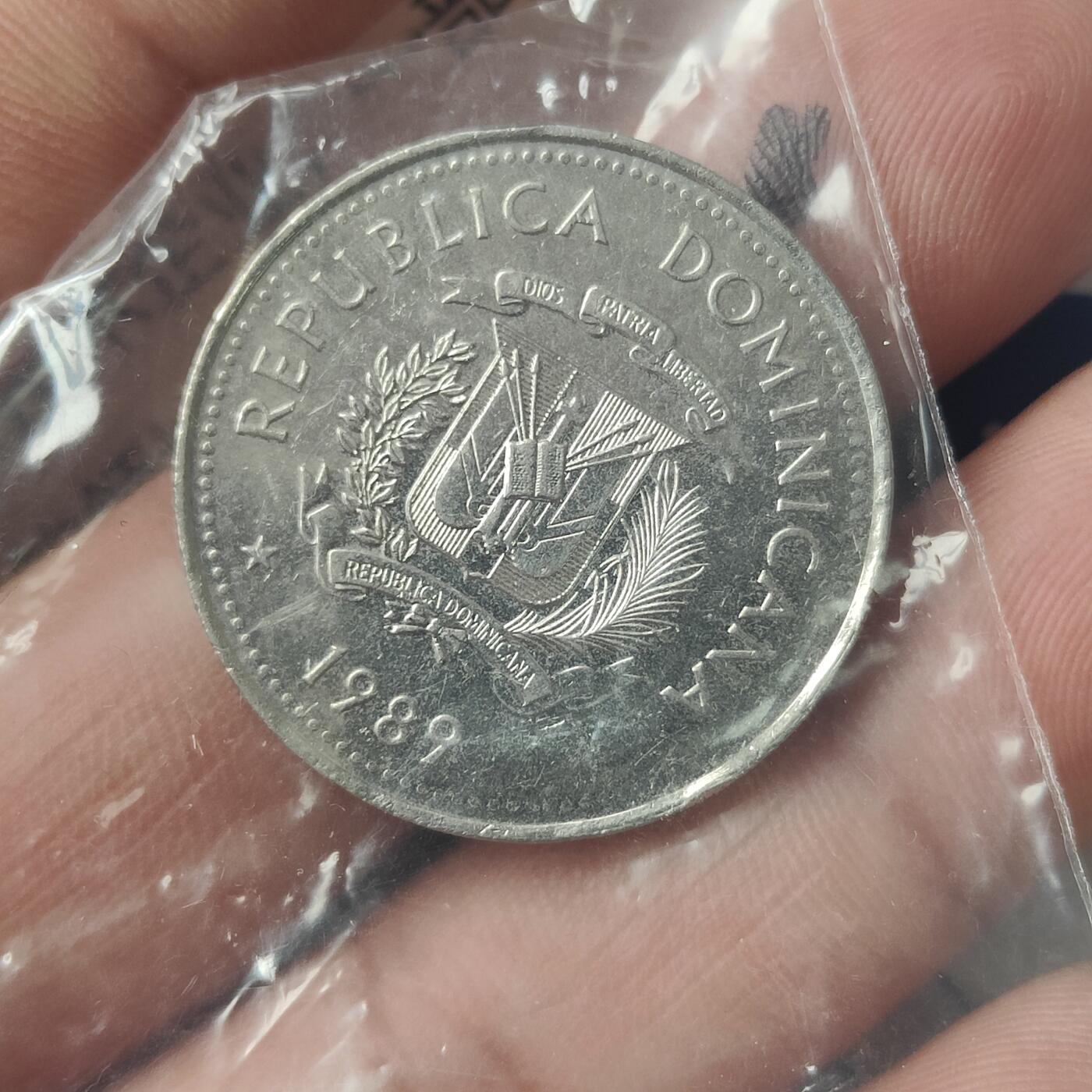 英雄古币捡漏专场第一期无押金可累计捡漏，全场50包邮，偏远地区除外。 多米尼加