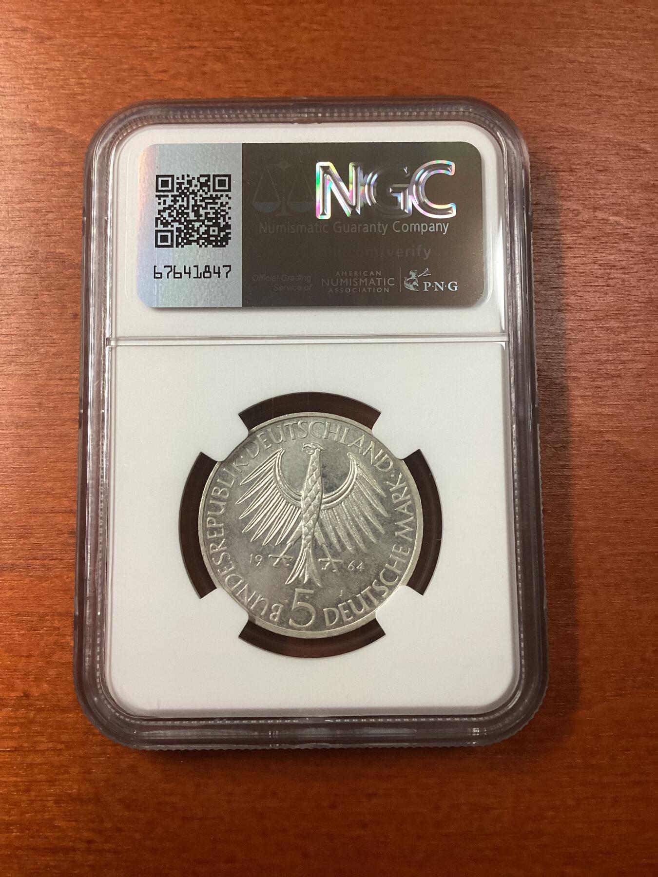 长老汇龙年精选第九场拍卖 1964J 西德五大天王之一 约翰·戈特利布·费希特逝世150周年5马克银币，NGC MS64，EDGE LETTERING，克书标价高
