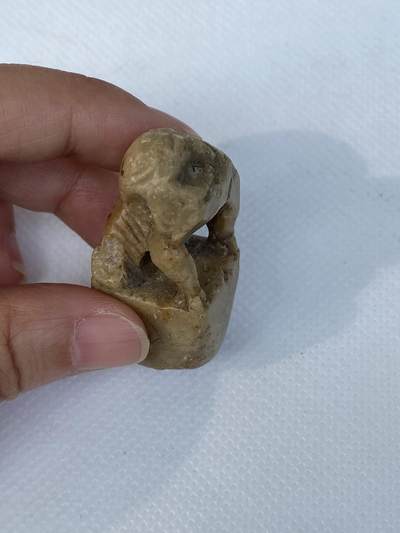 老石雕狮子印章，尺寸4.1厘米，品相如图，350包快递 - 老石雕狮子印章，尺寸4.1厘米，品相如图，350包快递