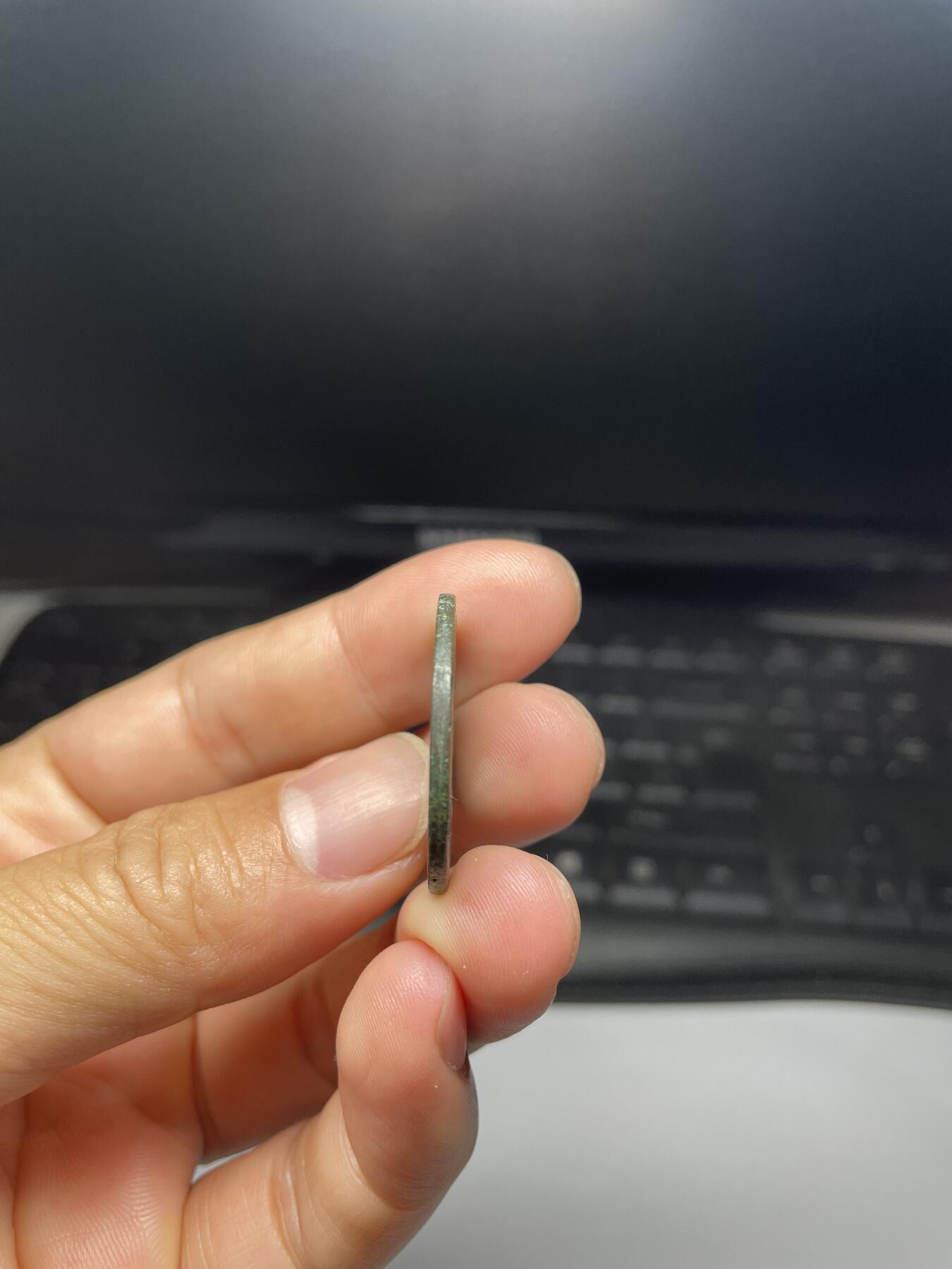 每日一拍，2024年集古藏今外币拍卖第十一期-第1场—（总第101拍），新一期拍卖开始了，本期古钱币全场包真，拍卖名称未备注的均无补裂翘等缺陷 绍兴通宝，折二，尺寸28.9*1.75