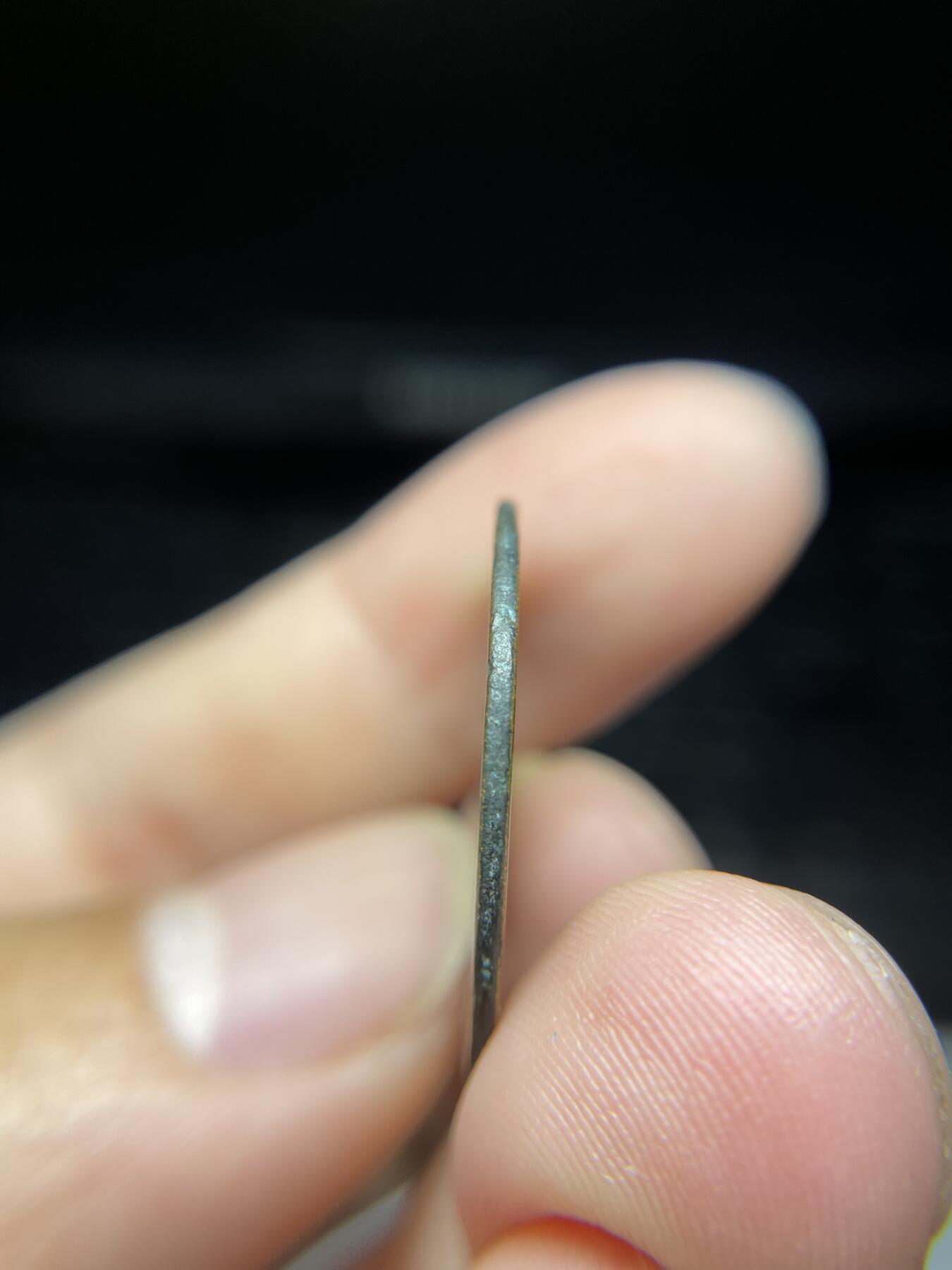 每日一拍，2024年集古藏今外币拍卖第十一期-第1场—（总第101拍），新一期拍卖开始了，本期古钱币全场包真，拍卖名称未备注的均无补裂翘等缺陷 成泰通宝十文，尺寸26*1.2