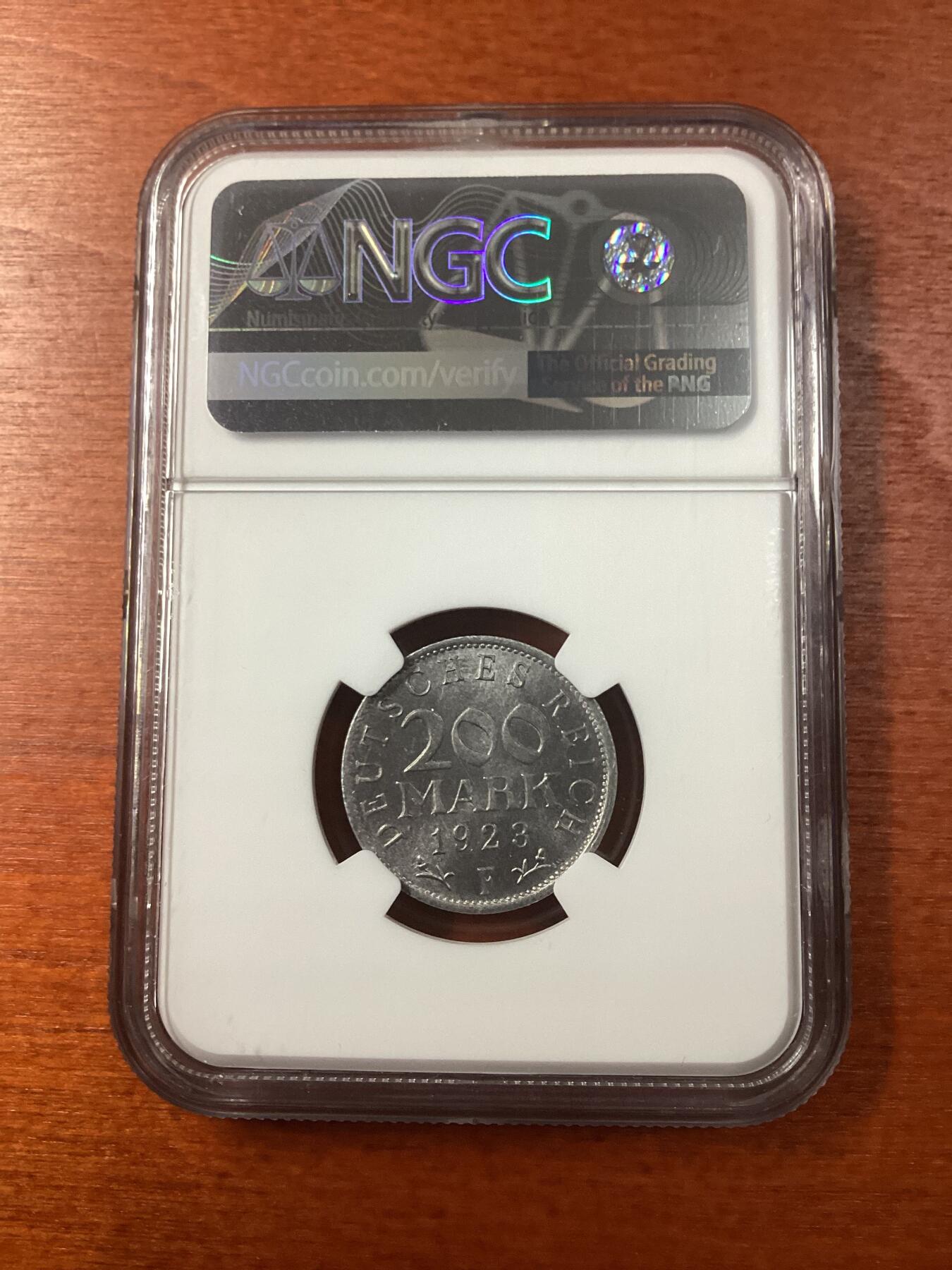 长老汇龙年精选第九场拍卖 1923F 德国魏玛共和国 200马克铝币，NGC MS64，更高13枚