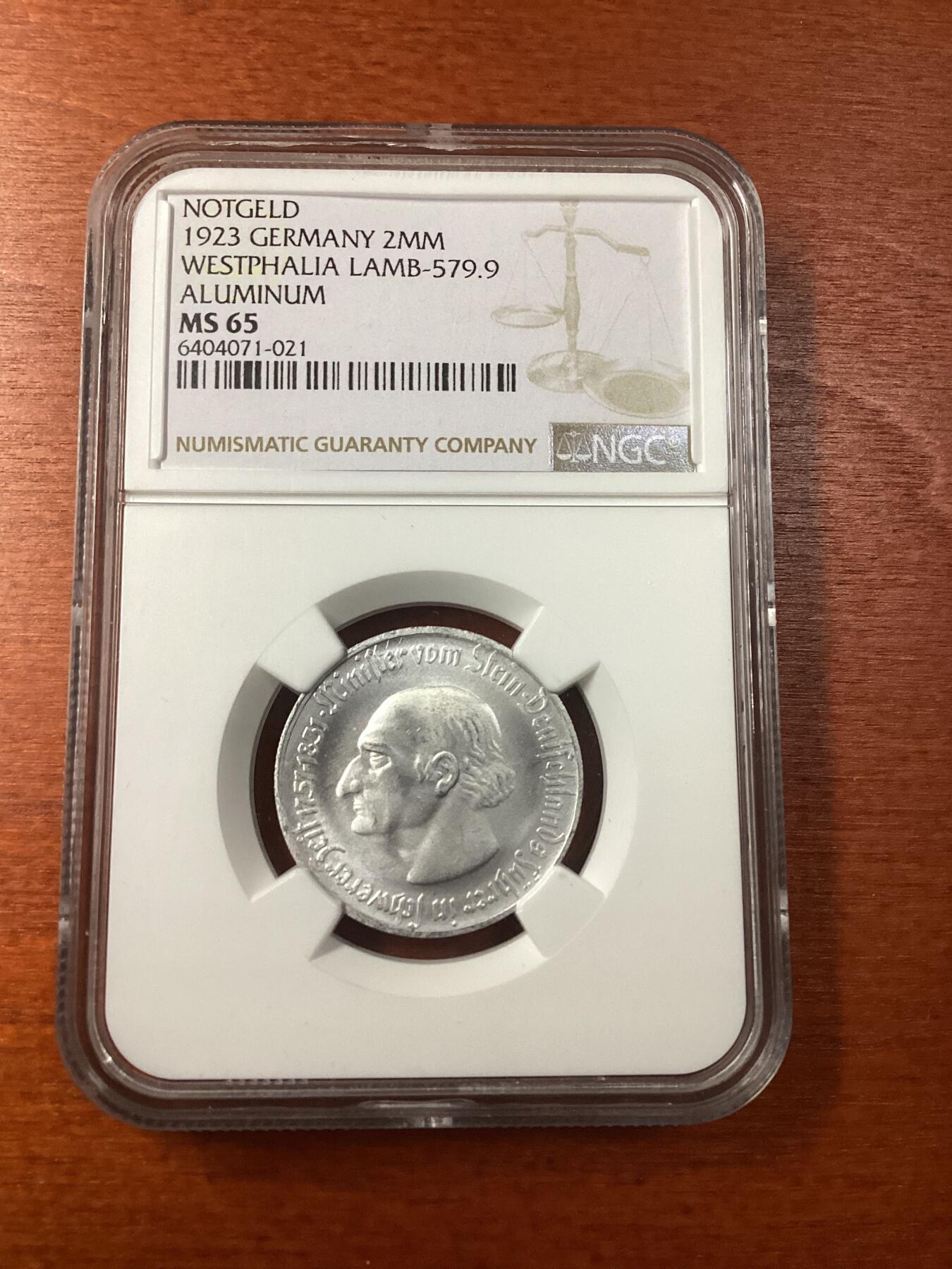 长老汇龙年精选第九场拍卖 1923 德国威斯特法兰德紧斯坦伯爵马币2百万马克3行，NGC MS65，亚军分，更高2枚