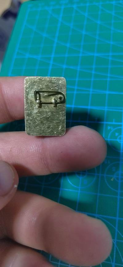 毛主席像章、徽章拍场，都是精品小章 🔥🔥东方红🔥🔥毛主席像章，非常少见的版别，可佩戴