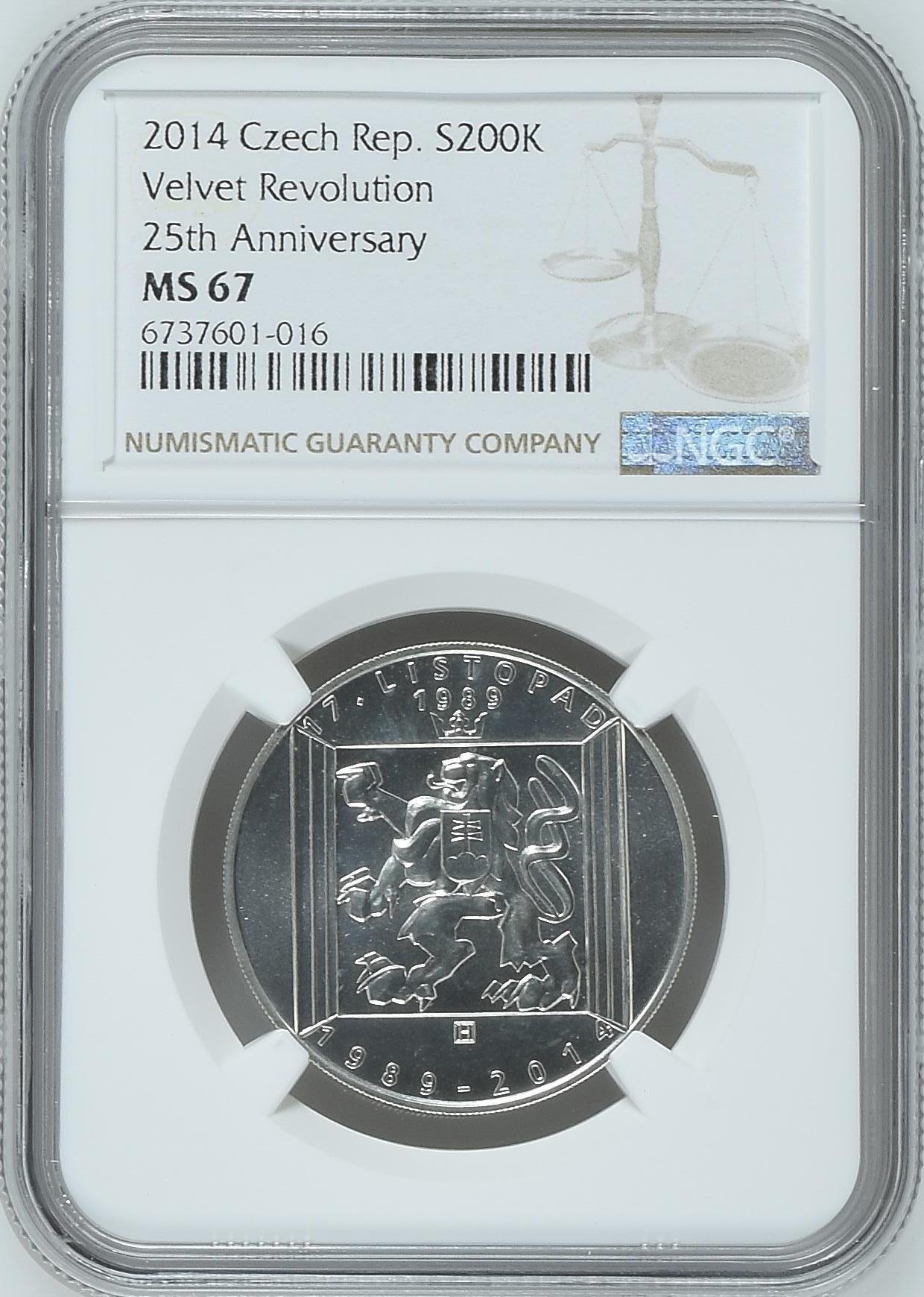 长老汇龙年精选第九场拍卖 2014  捷克紫罗兰革命25周年200克朗银币，NGC MS67，唯一冠军分