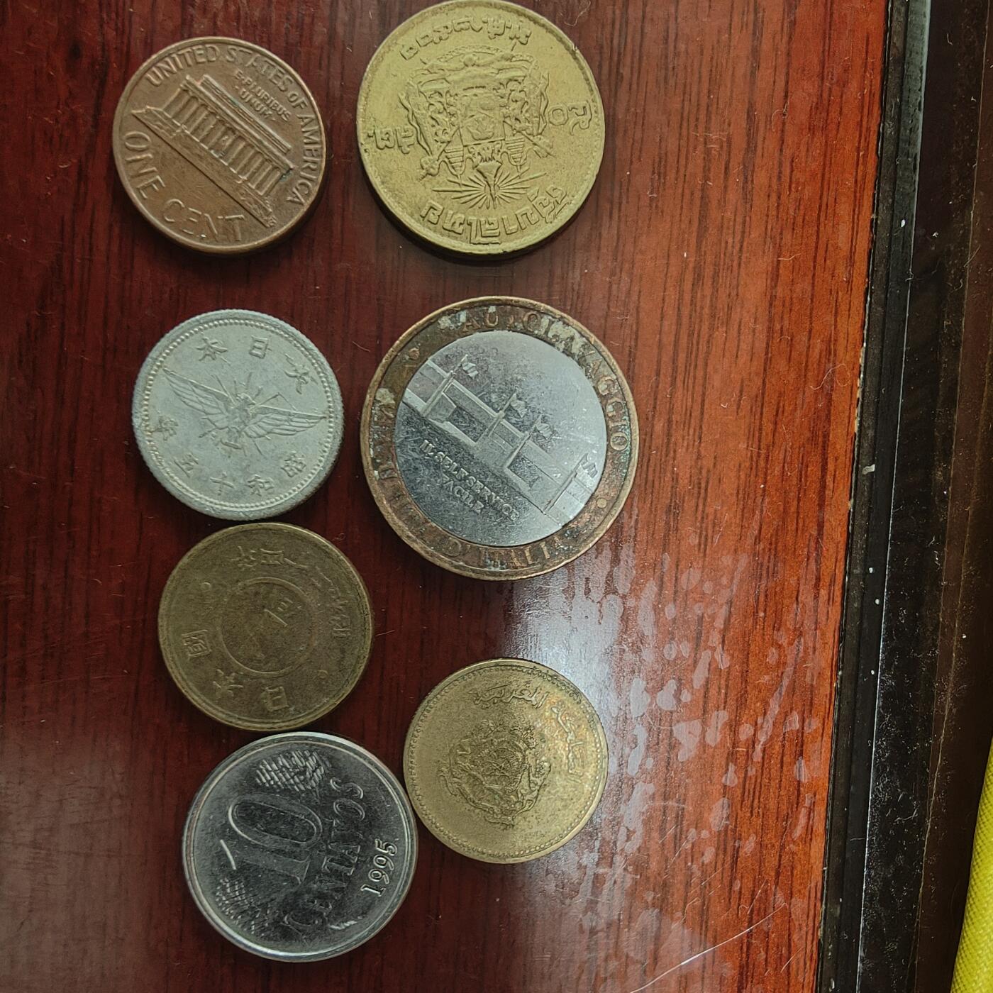 英雄古币捡漏专场第一期无押金可累计捡漏，全场50包邮，偏远地区除外。 外国硬币7枚
