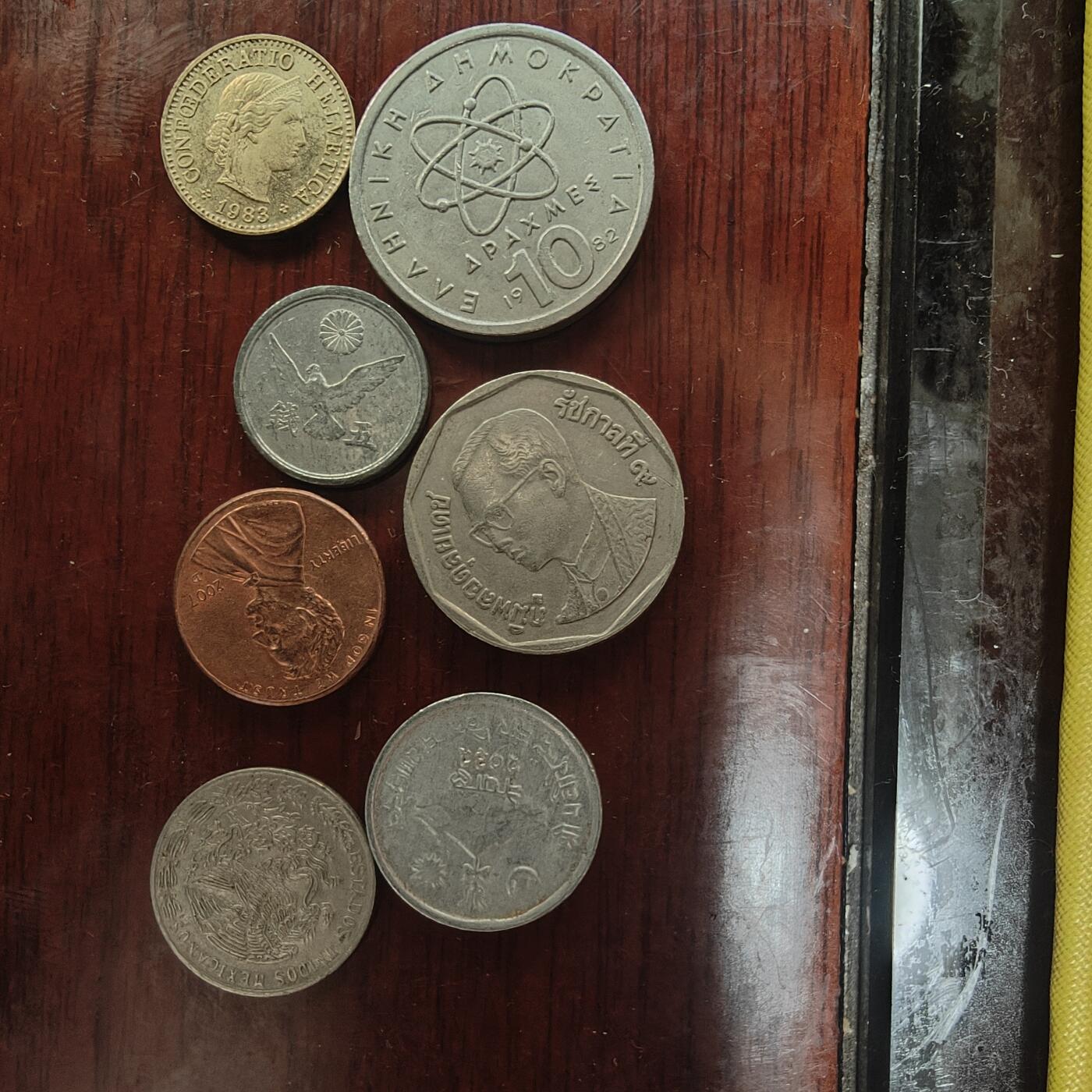 英雄古币捡漏专场第一期无押金可累计捡漏，全场50包邮，偏远地区除外。 外国硬币7枚