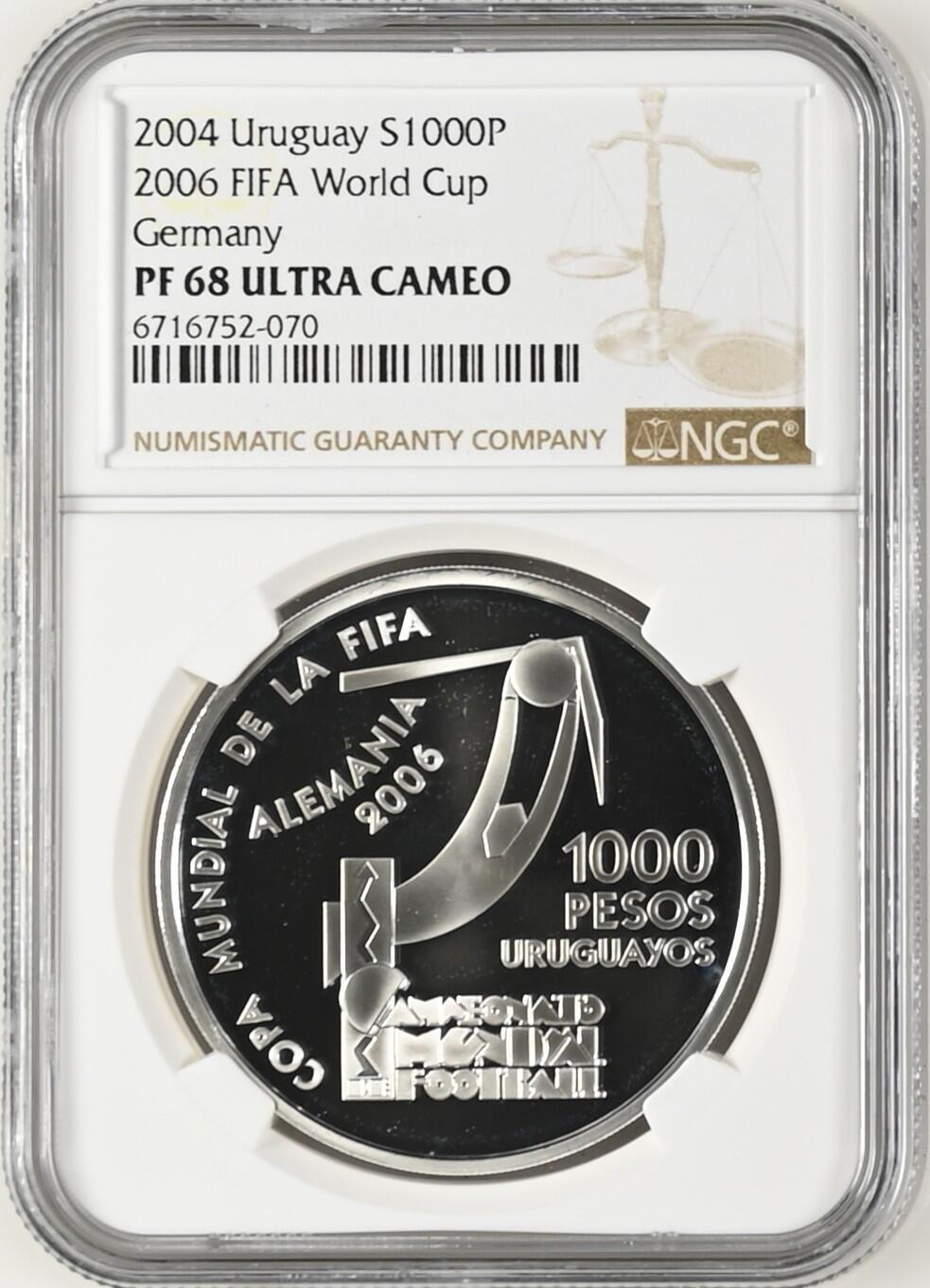长老汇龙年精选第九场拍卖 2004乌拉圭2006德国世界杯三枚套币之二扑球1000比索精制银币，NGC PF68UC，唯一亚军分，更高分3枚