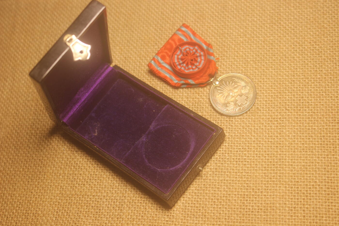赤十字特别社员章，明治式样 