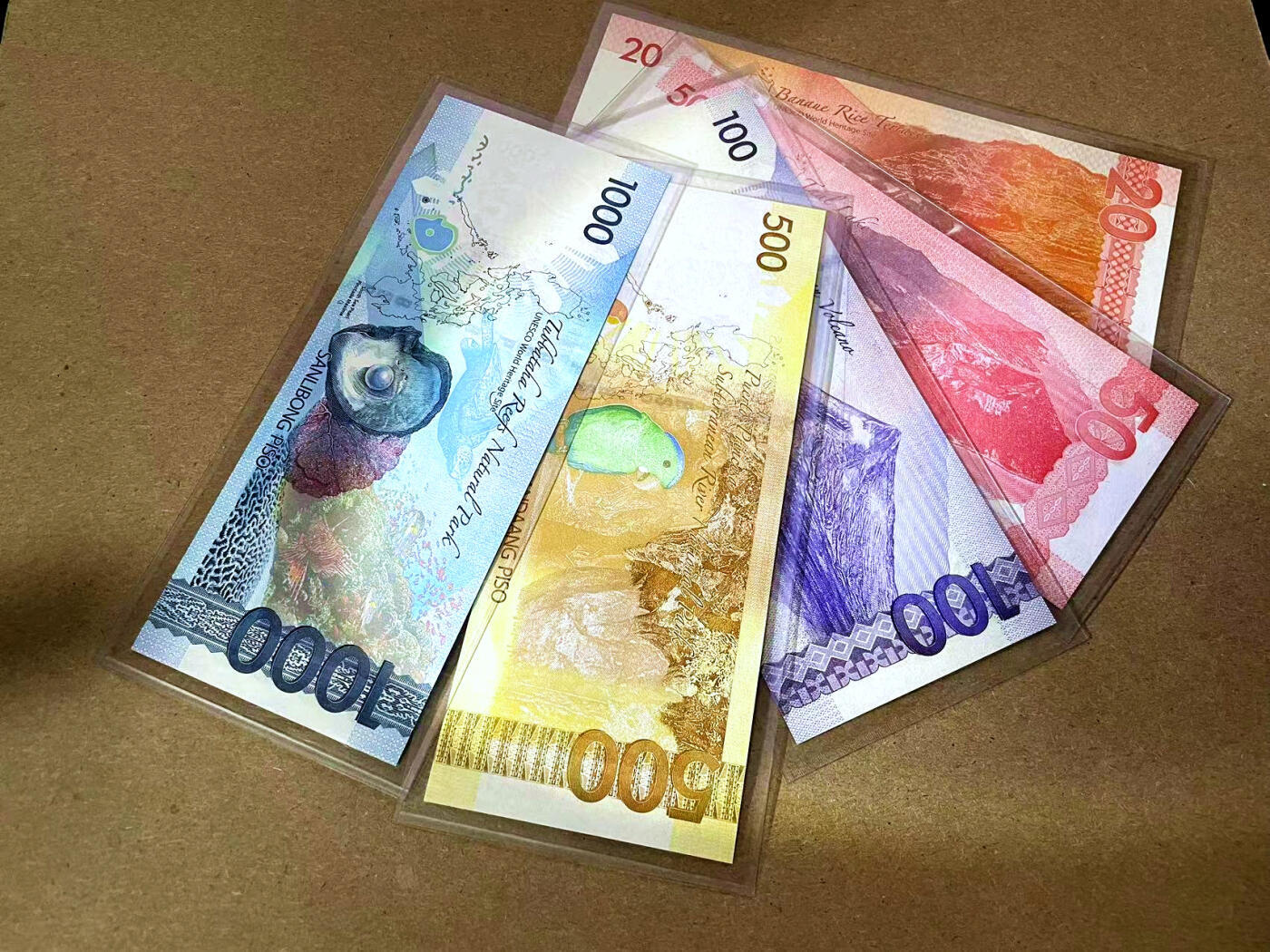 【Blue Auction】✨世界纸币精拍第506期【精】 【一组5张 均全同8】菲律宾 2014-18年20-1000比索 UNC/UNC-