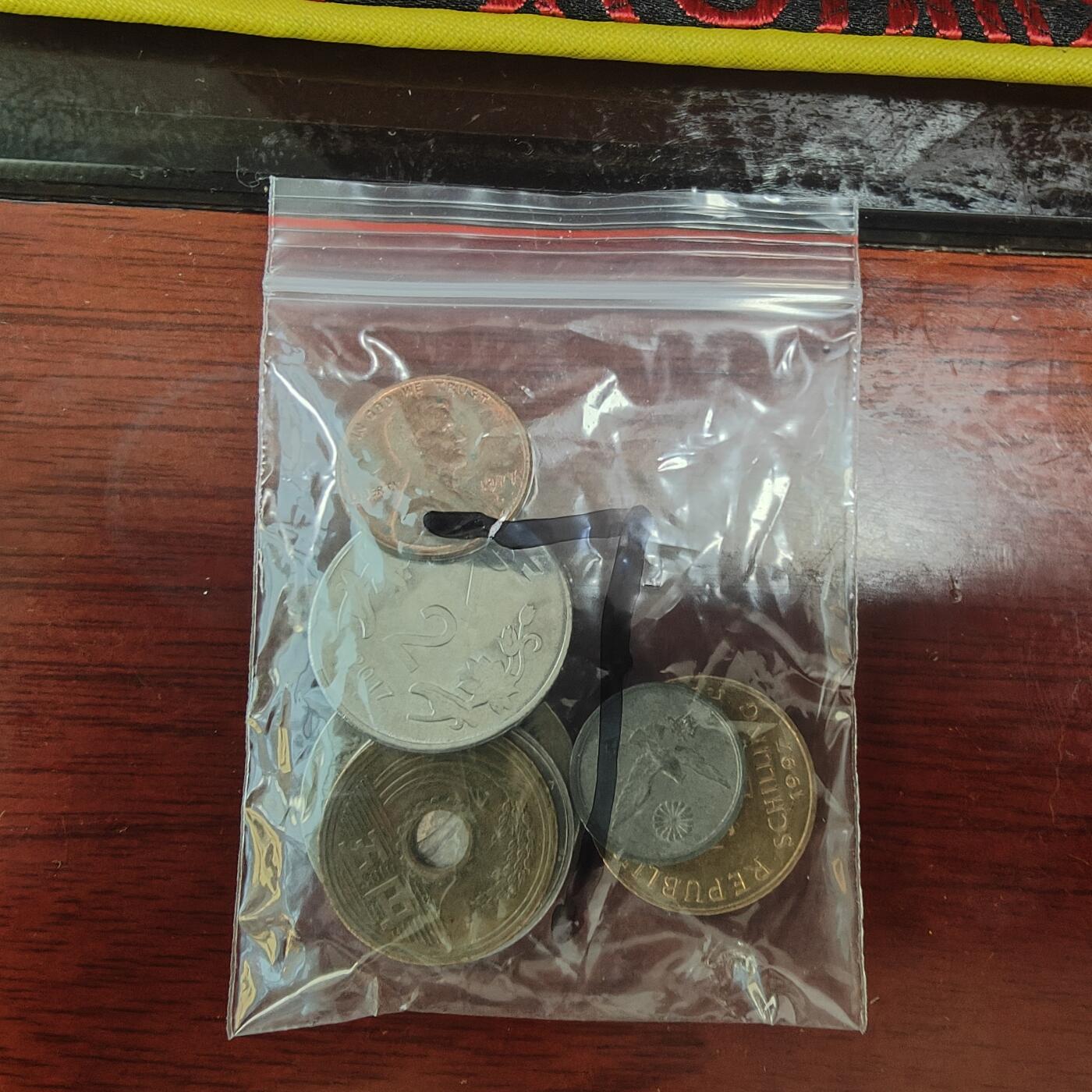 英雄古币捡漏专场第一期无押金可累计捡漏，全场50包邮，偏远地区除外。 外国硬币7枚