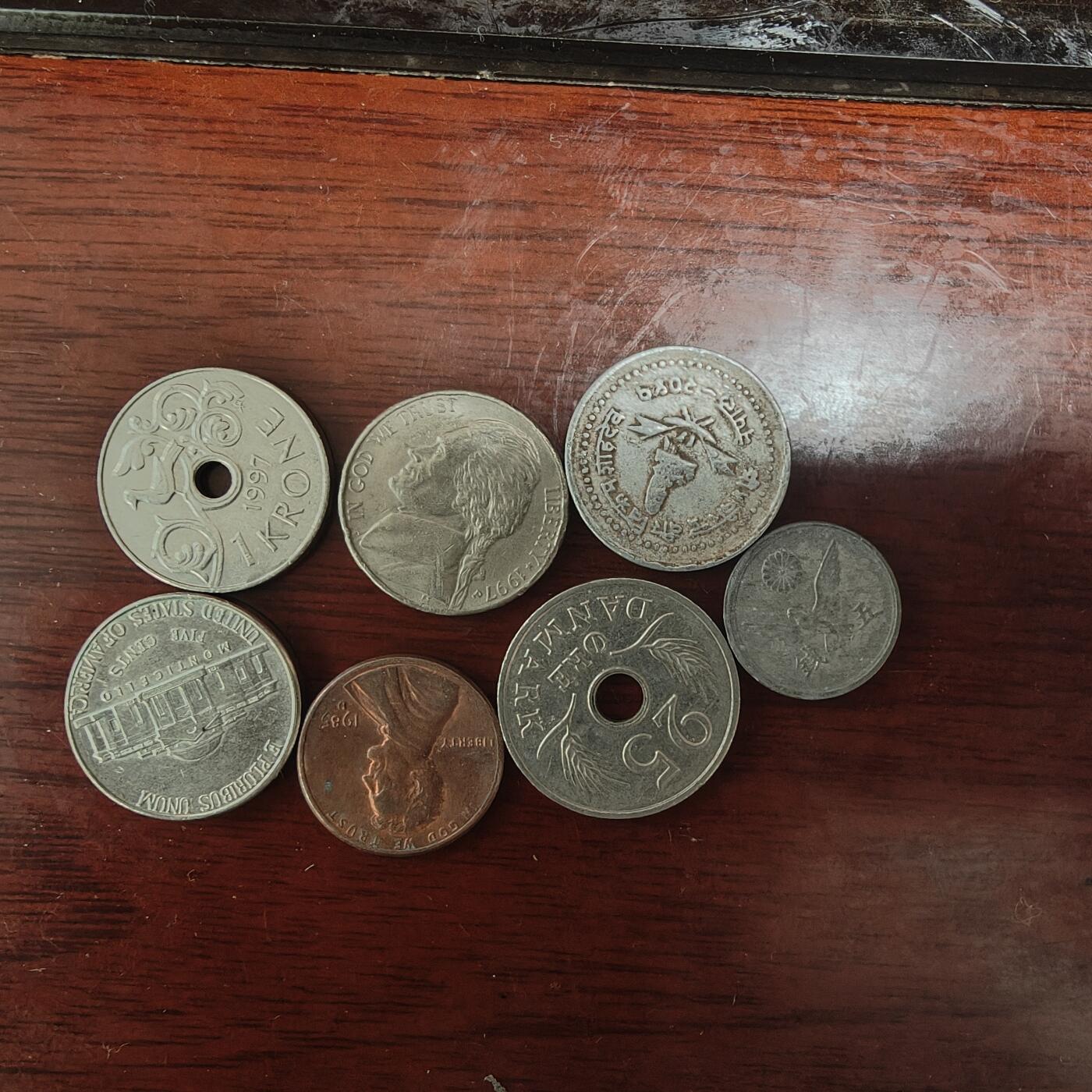 英雄古币捡漏专场第一期无押金可累计捡漏，全场50包邮，偏远地区除外。 外国硬币7枚