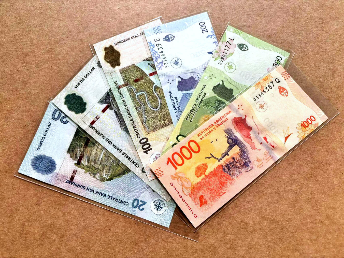 【Blue Auction】✨世界纸币精拍第506期【精】 【一组6张】阿根廷、苏里南纸币一组 全新UNC