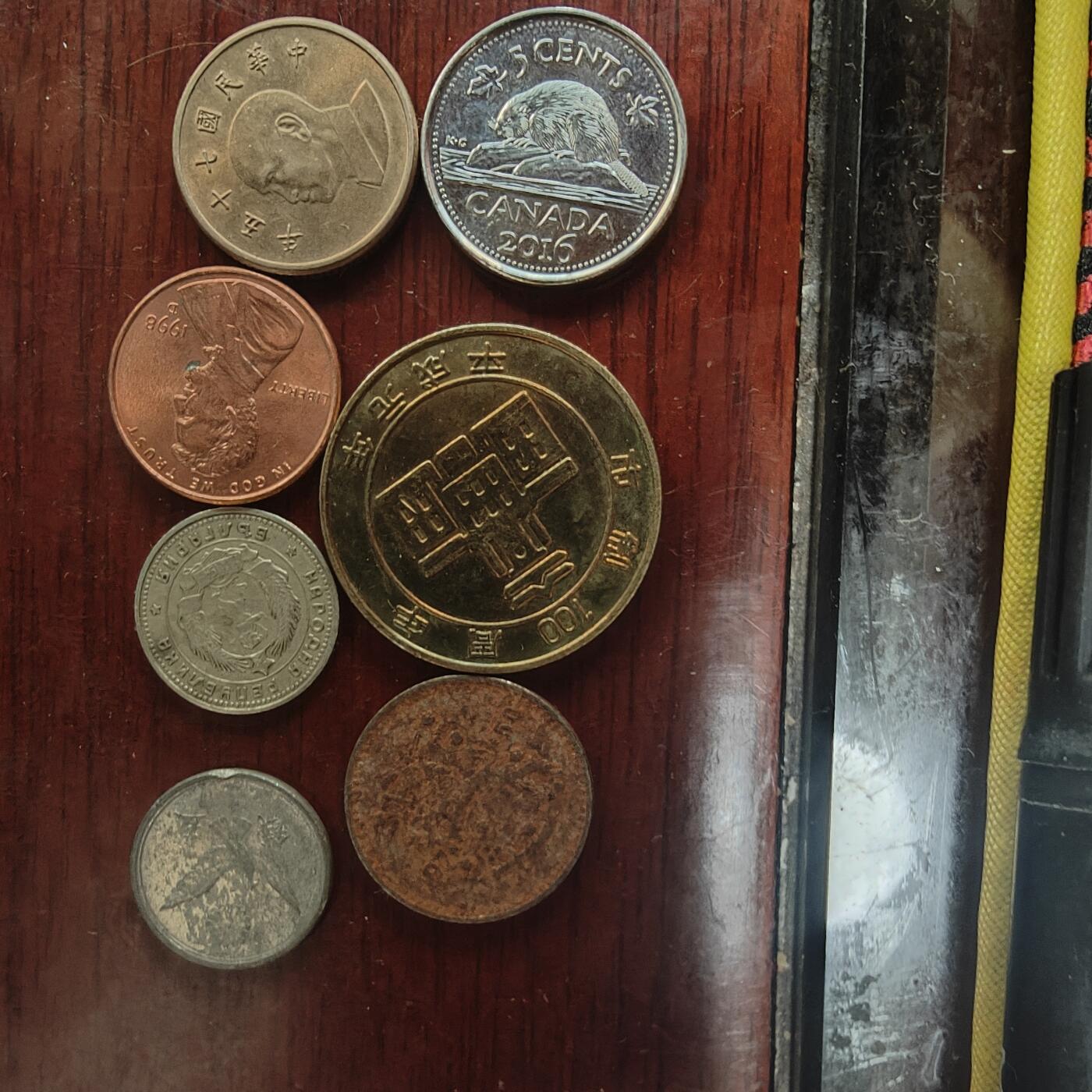 英雄古币捡漏专场第一期无押金可累计捡漏，全场50包邮，偏远地区除外。 外国硬币7枚