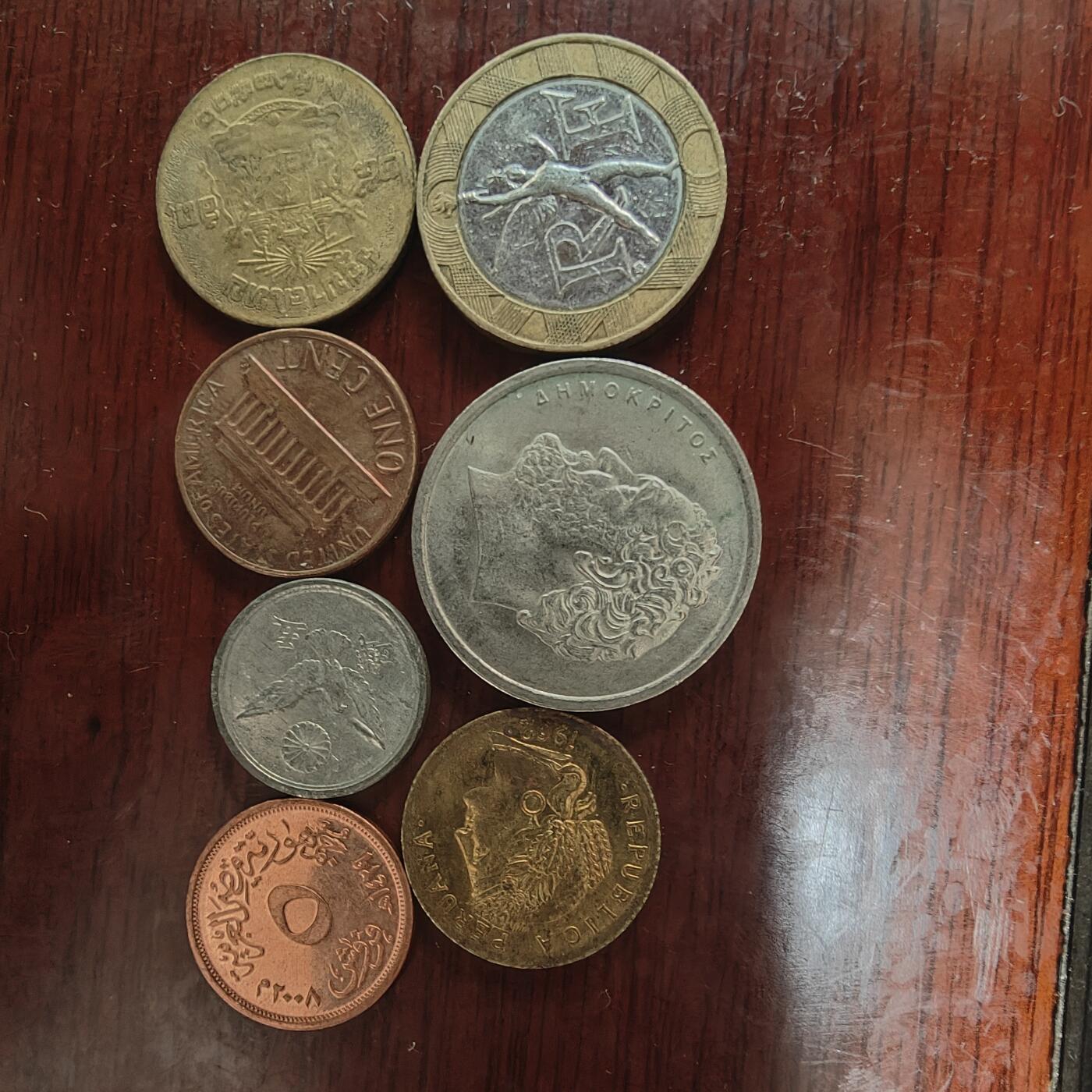 英雄古币捡漏专场第一期无押金可累计捡漏，全场50包邮，偏远地区除外。 外国硬币7枚