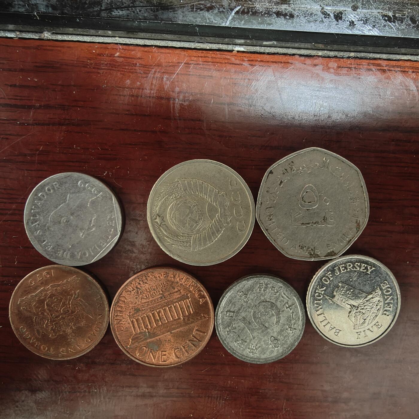 英雄古币捡漏专场第一期无押金可累计捡漏，全场50包邮，偏远地区除外。 外国硬币7枚