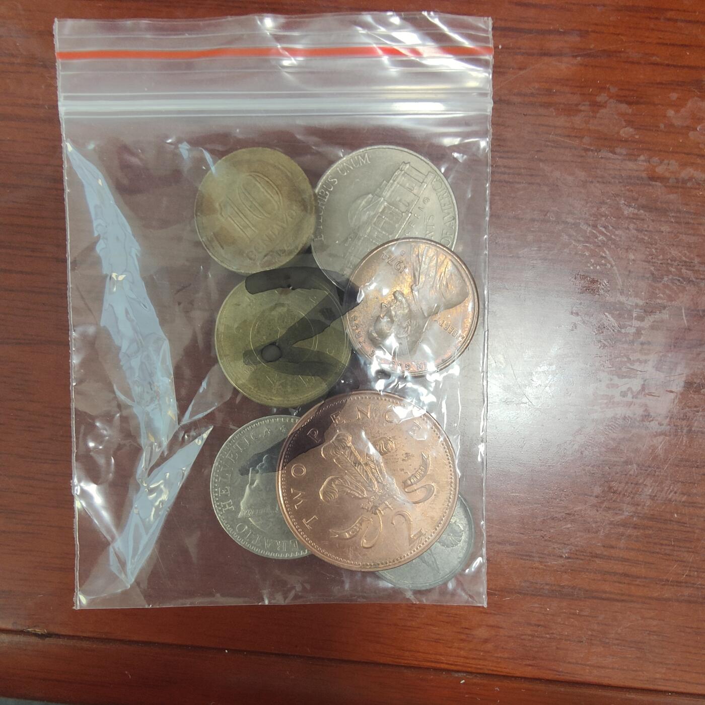 英雄古币捡漏专场第一期无押金可累计捡漏，全场50包邮，偏远地区除外。 外国硬币7枚