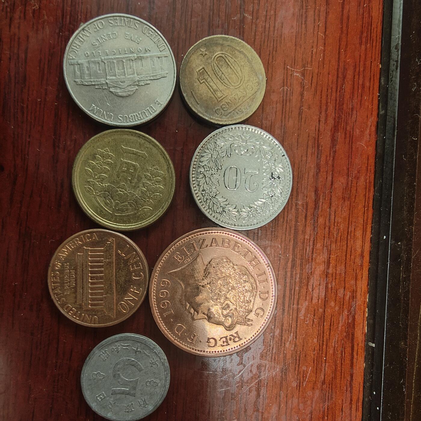 英雄古币捡漏专场第一期无押金可累计捡漏，全场50包邮，偏远地区除外。 外国硬币7枚
