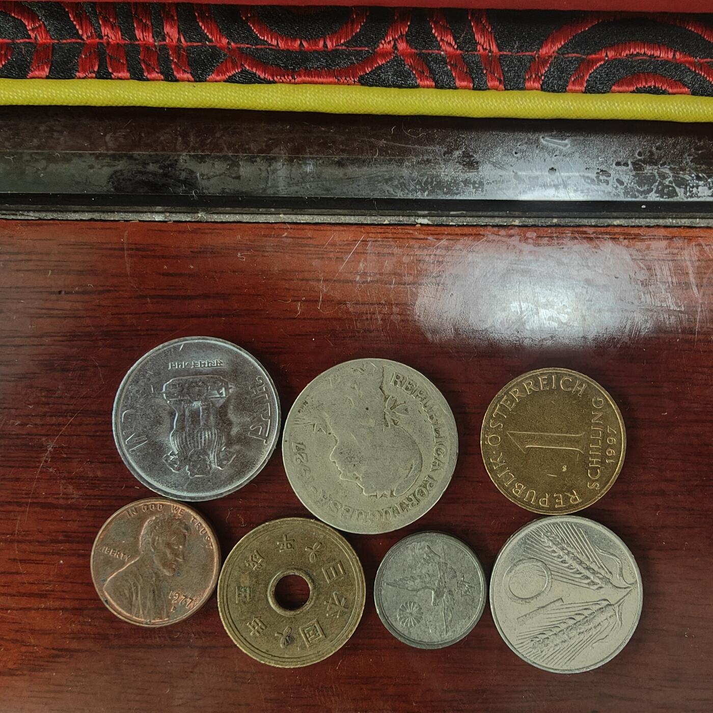 英雄古币捡漏专场第一期无押金可累计捡漏，全场50包邮，偏远地区除外。 外国硬币7枚