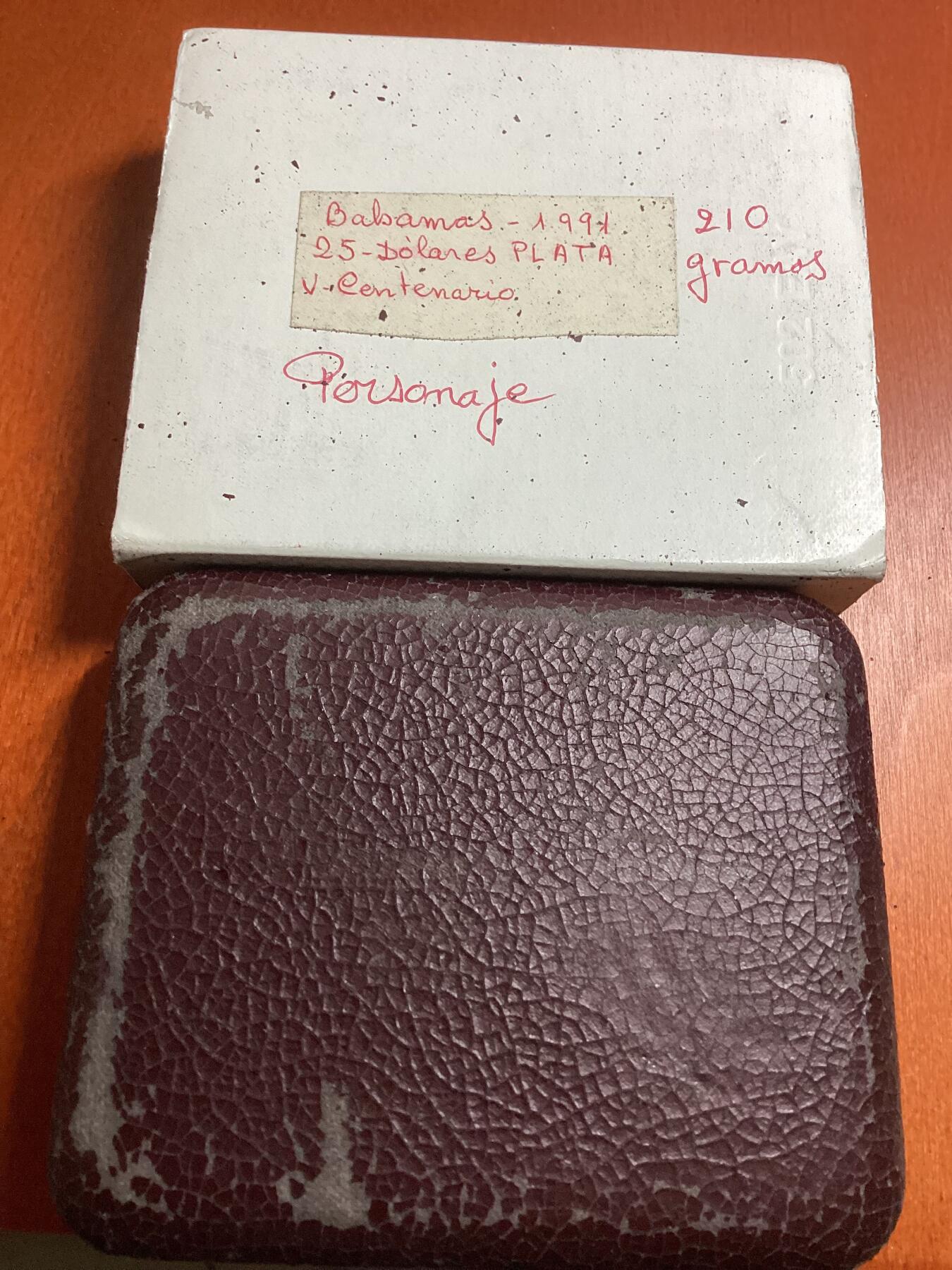 长老汇龙年精选第十场拍卖 1991巴哈马哥伦布发现美洲25元精制大银币136克，实际发行约500枚，盒证全