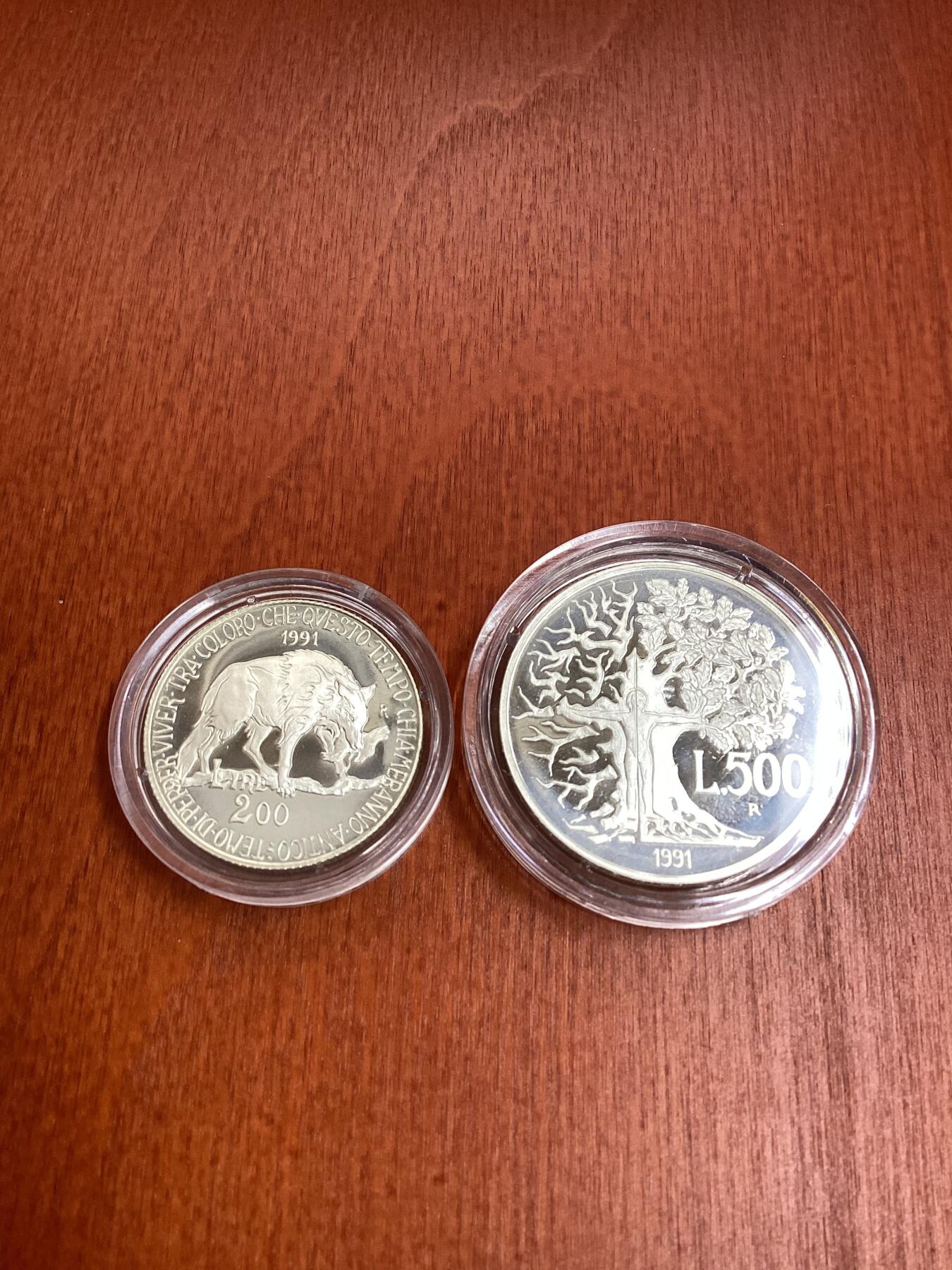 长老汇龙年精选第十场拍卖 1991意大利动植物系列500里拉+200里拉精制银币套装，盒证全