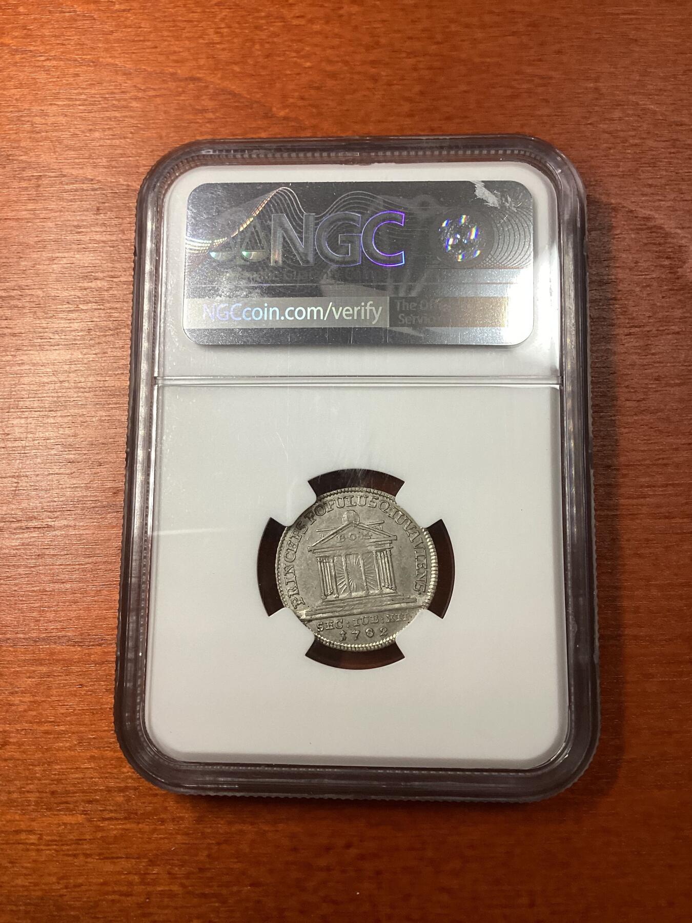 长老汇龙年精选第十场拍卖 1782 M 奥地利萨尔茨堡1杜卡特银币，NGC AU55，更高分8枚，“OFF METAL STRIKE”错版币的一种，底板用错，应该用黄金底板