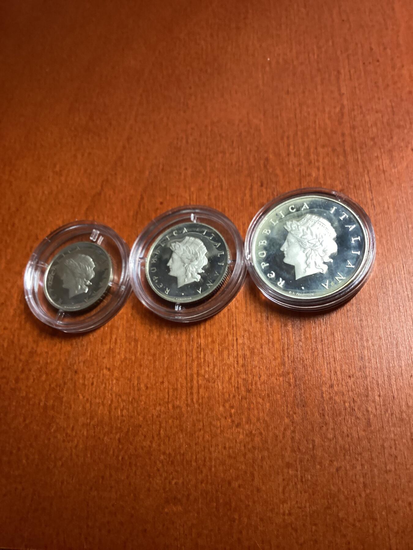 长老汇龙年精选第十场拍卖 1993意大利银行成立百周年100里拉+200里拉+500里拉精制银币套装，盒证全