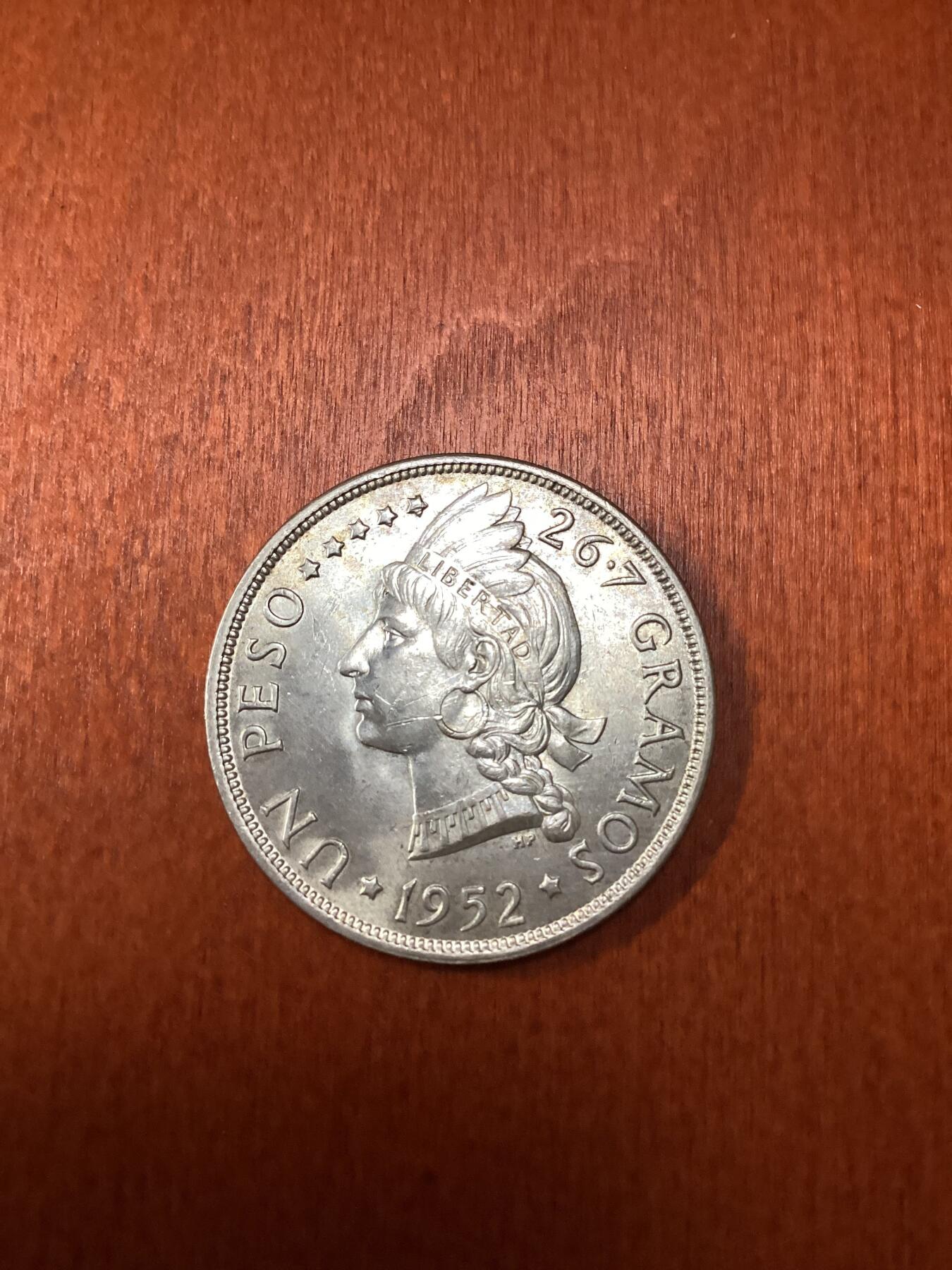 长老汇龙年精选第十场拍卖 1952多米尼加1比索大银币，好品